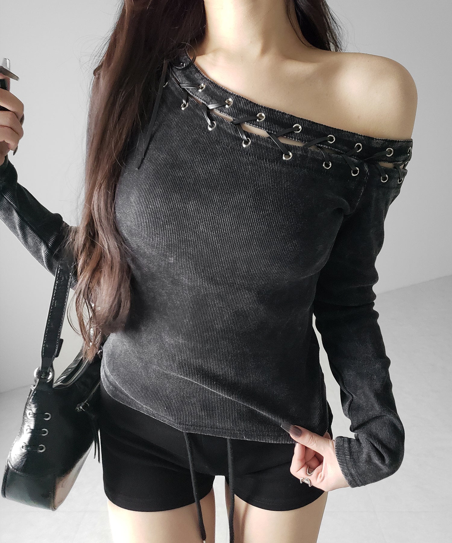 ヴィンテージカットアウトレースアップワンショルリブトップス / vintage cutout laceup one shoulder lib tops