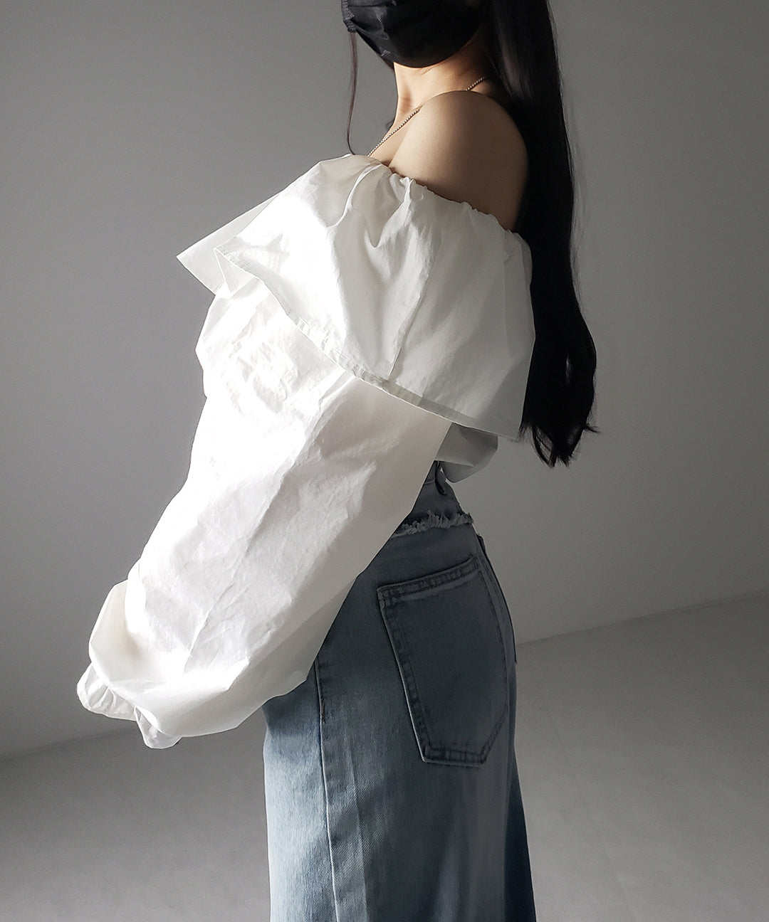 オフショルダーフリルショートブラウス /off shoulder frill short blouse