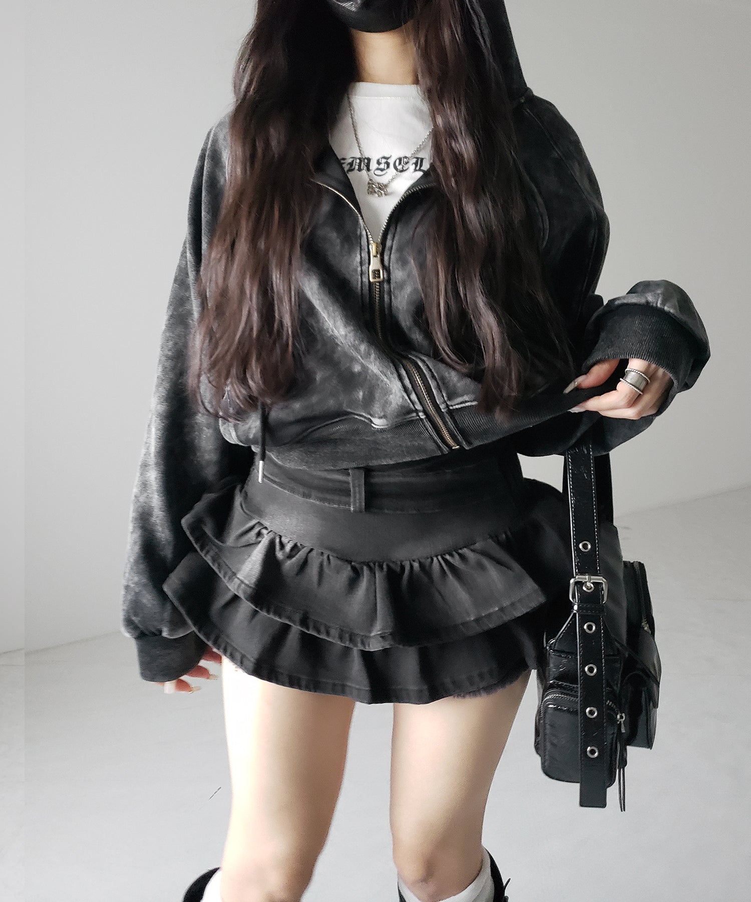 【 2color 】ベルテッドフリルヴィンテージデニムミニスカパン / Belted frill vintage denim mini skirt pants
