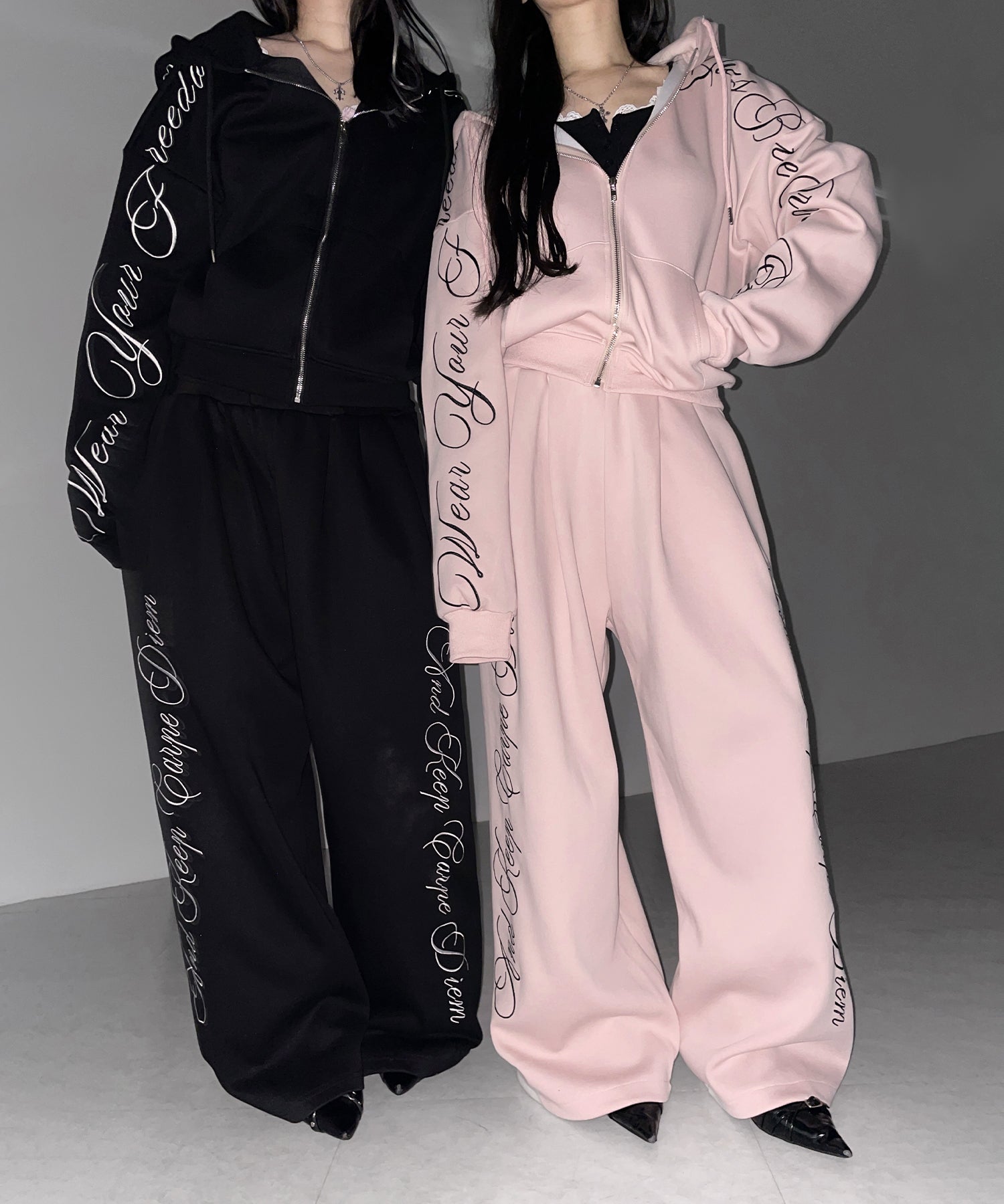 レタリングロゴ刺繍ワイドスウェットパンツ / lettering logo embroidery wide sweatpants