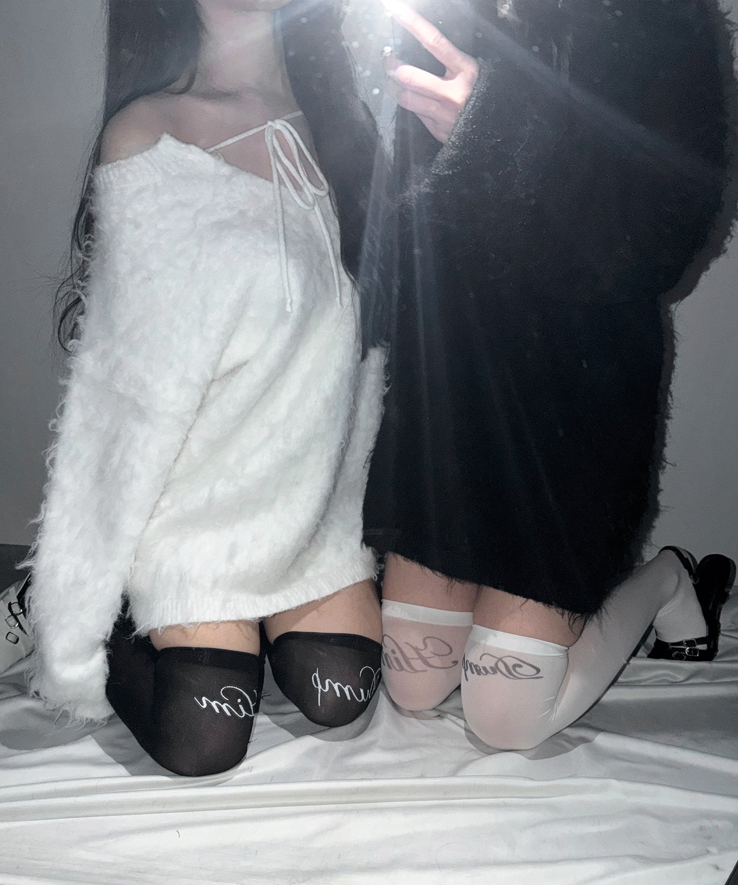 【 選べる3柄アソート 】レタリングロゴシアーニーハイソックス / lettering logo sheer knee high socks