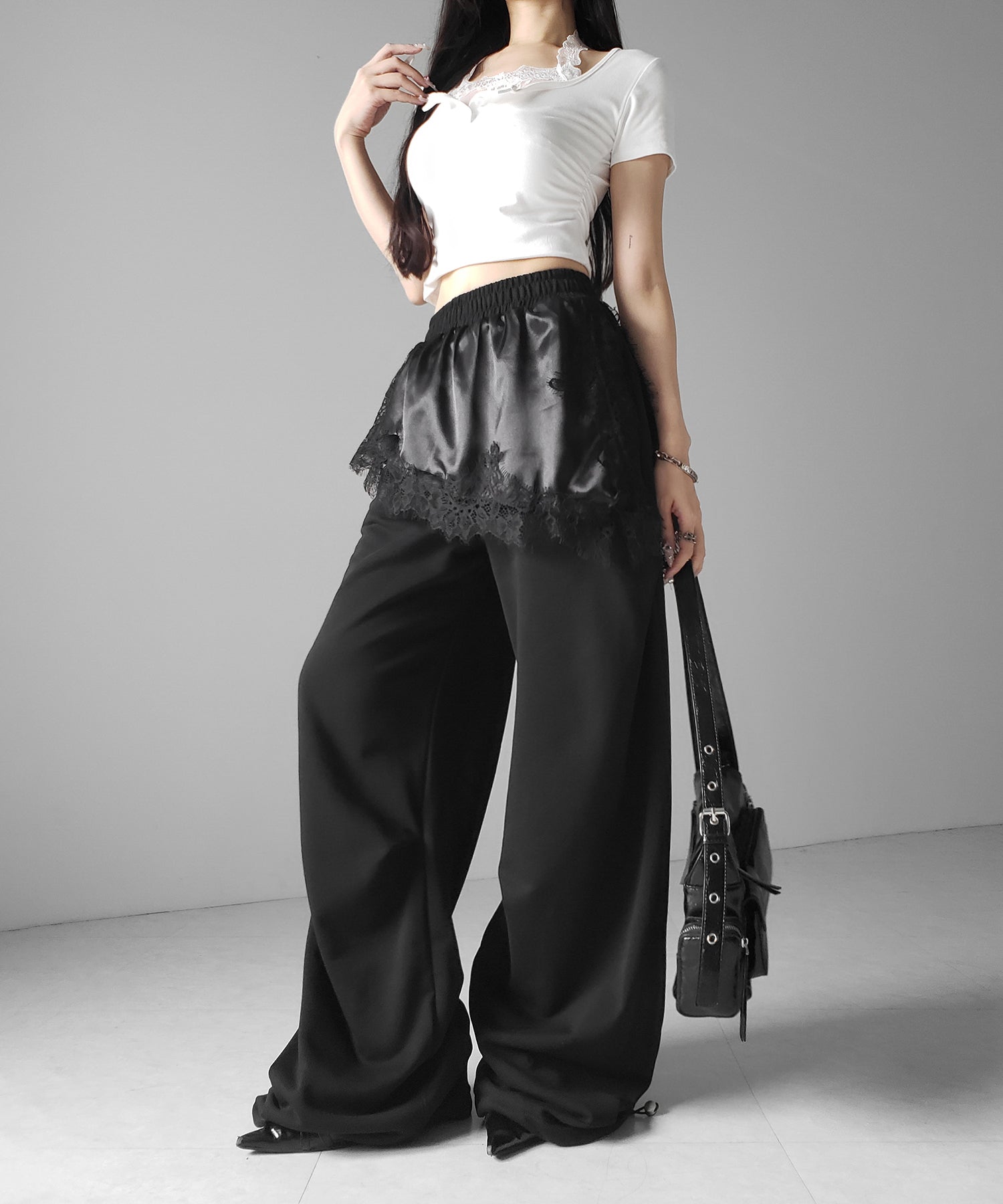 レースドッキングレイヤードスウェットワイドパンツ / lace docking layered sweat wide pants