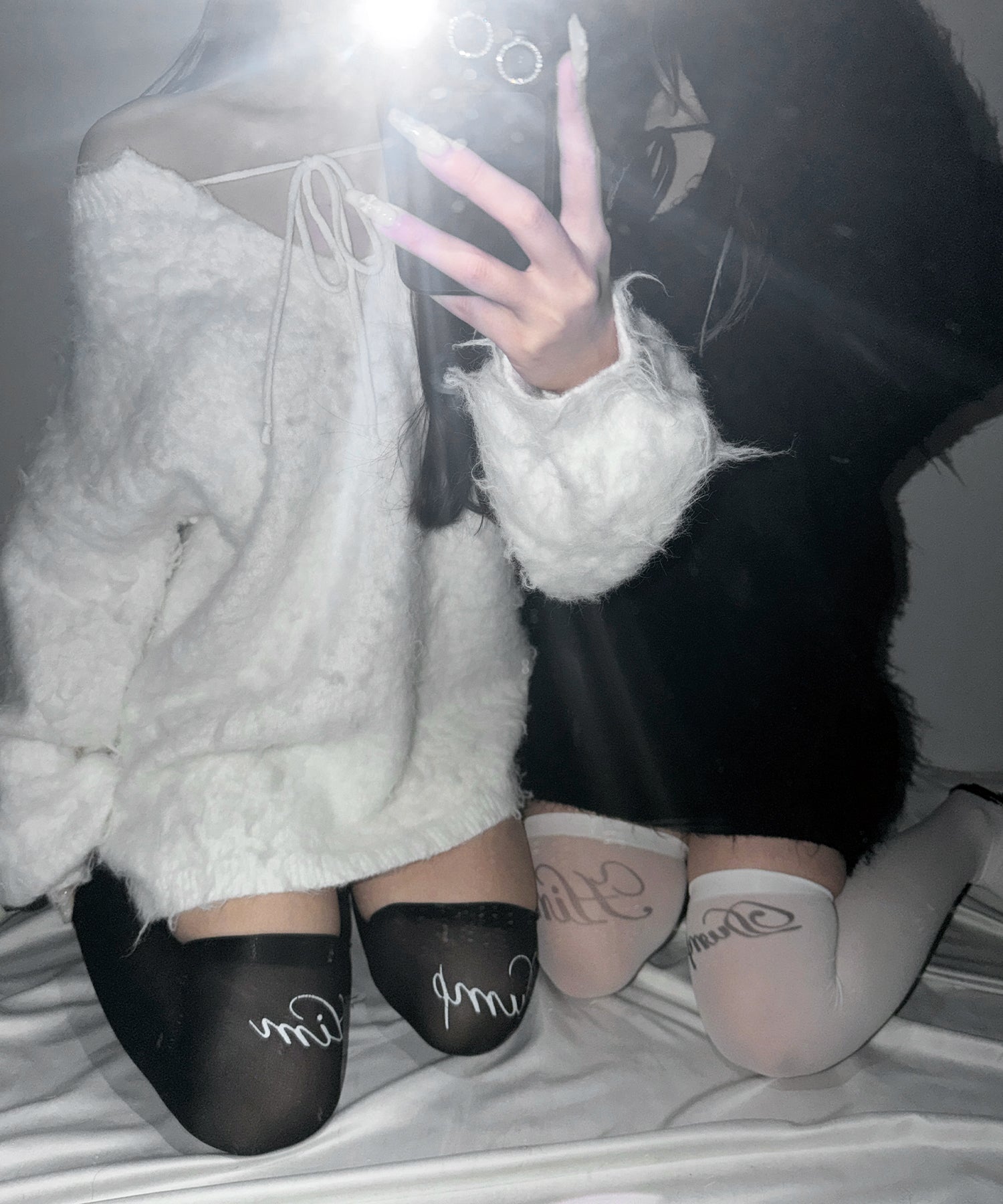 【 選べる3柄アソート 】レタリングロゴシアーニーハイソックス / lettering logo sheer knee high socks