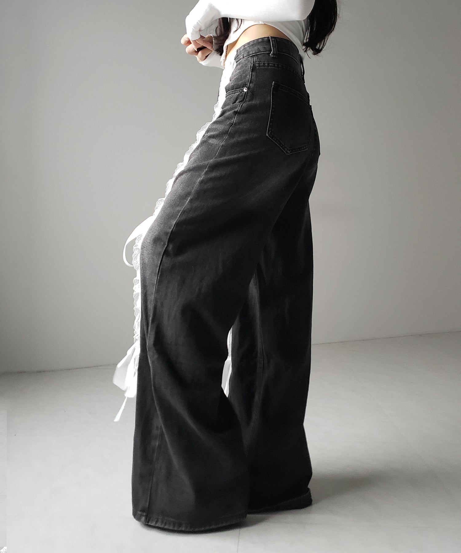 サテンリボンレースアップワイドデニムパンツ / satin ribbon lace up wide denim pants