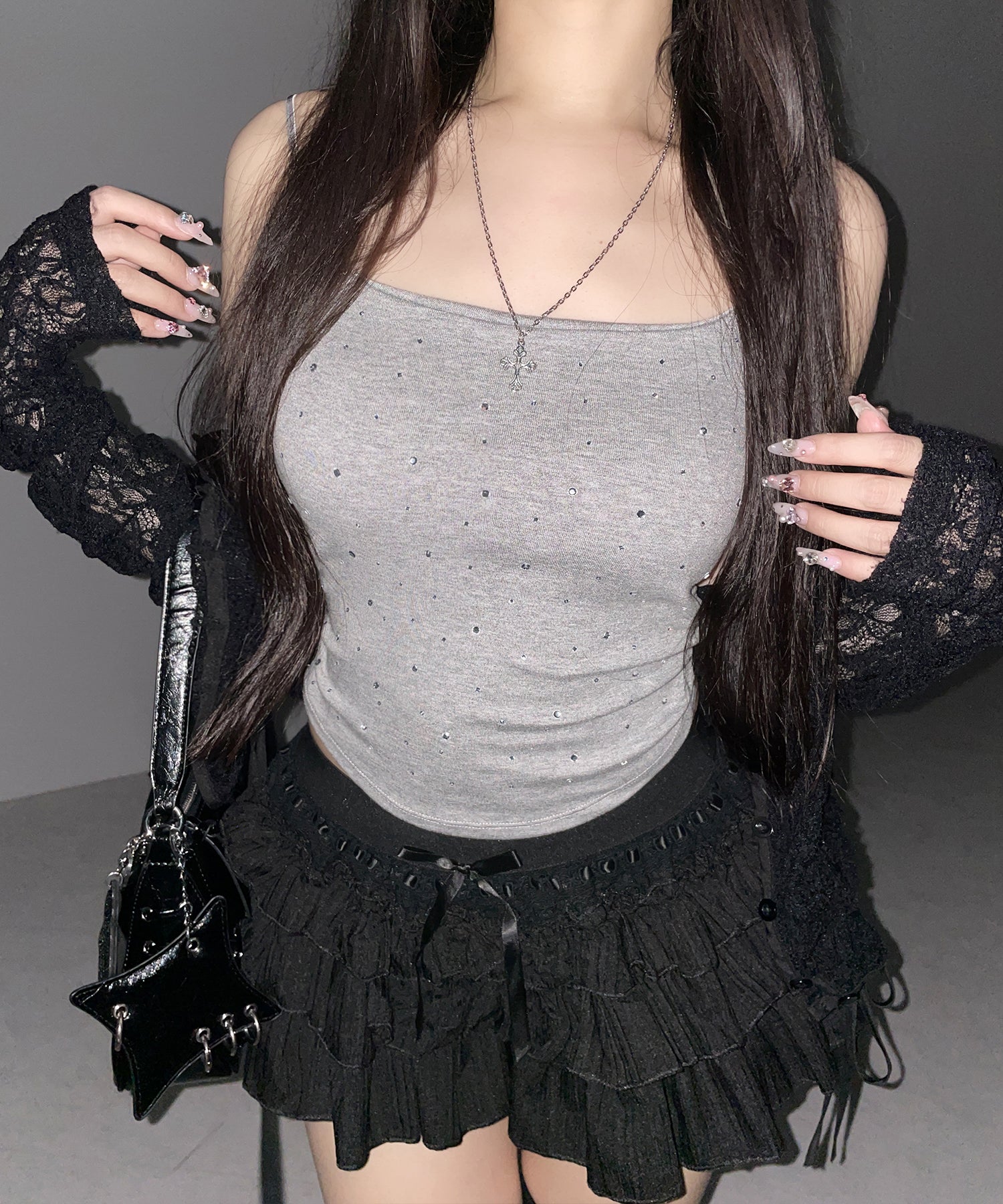 ラインストーンスクエアネックスリムキャミソール / Rhinestone square neck slim camisole