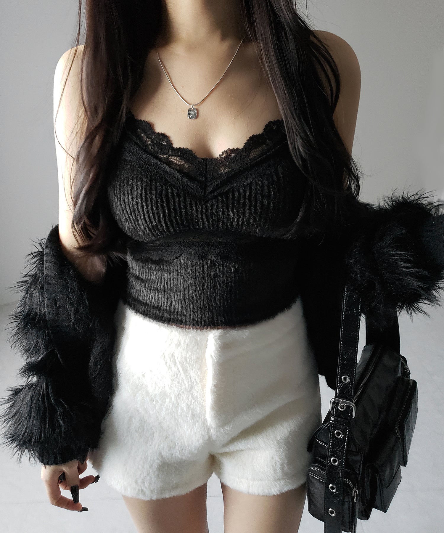 【 カップ付き 】ダブルレースシャギーファーショートビスチェキャミソール / double lace shaggy fur short bustier camisole