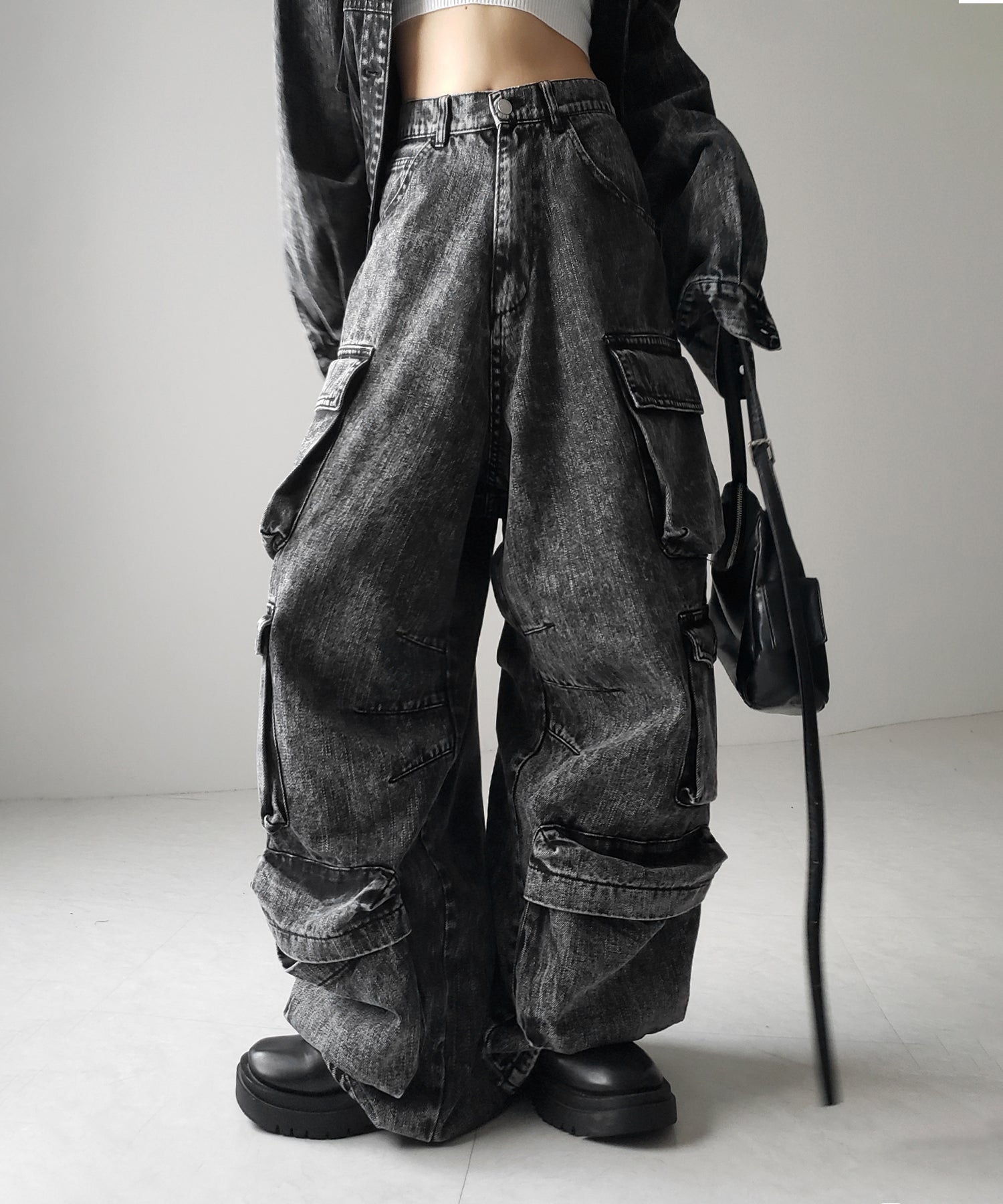 【 デニムセットアップ着用可能 】ヴィンテージケミカルブリーチヘビーワイドカーゴデニム / vintage chemical bleach heavy wide cargo denim