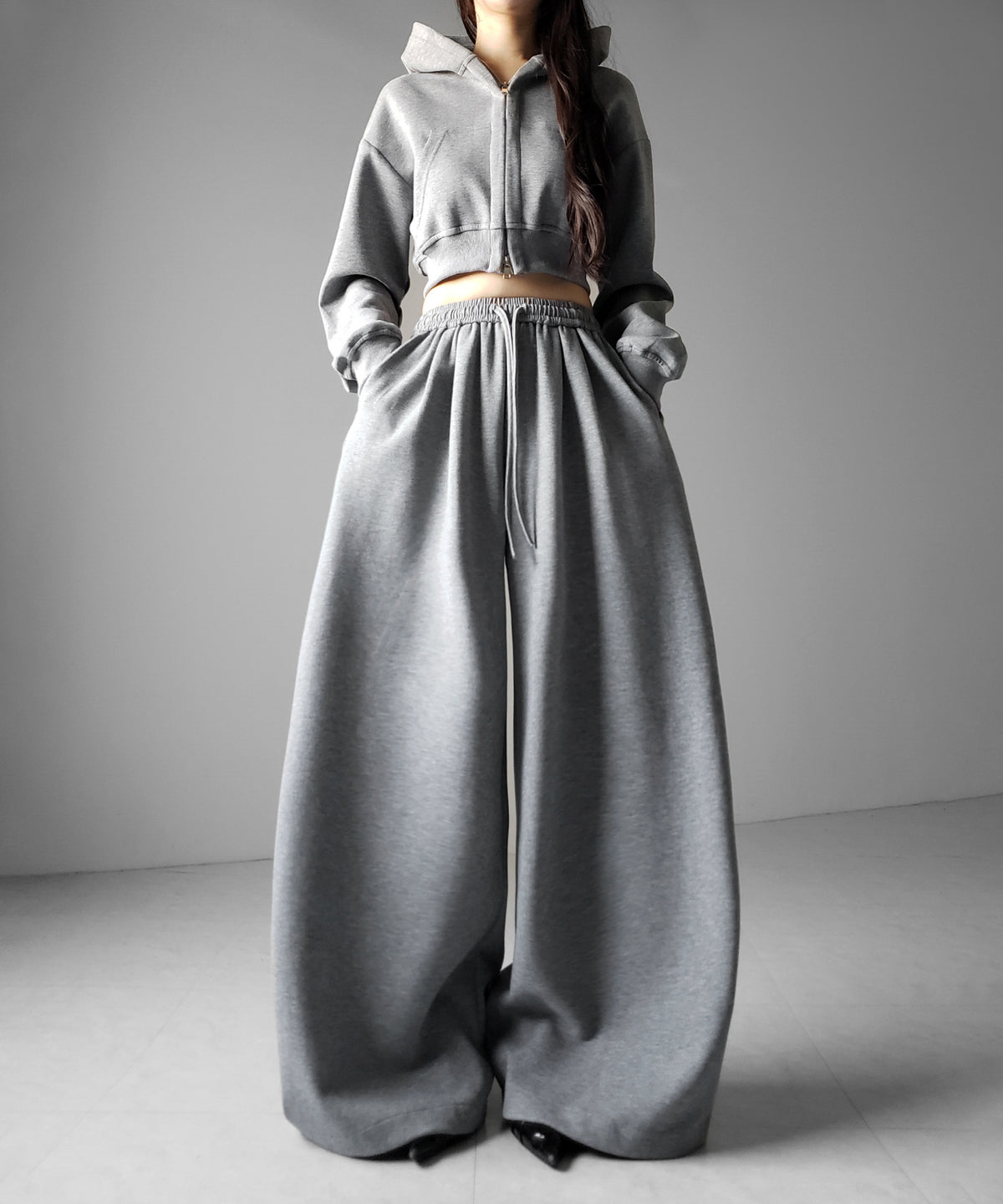 【 セットアップ 】ダブルジップショートパーカー + タックワイドスウェットパンツ SET / double zip short hoodie + tuck wide sweat pants SET