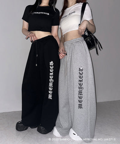 【 HELLO KITTY × me+em select 】ハローキティグランジロゴワイドスウェットパンツ / Hello Kitty grunge logo wide sweatpants 【 セットアップ着用可能 】