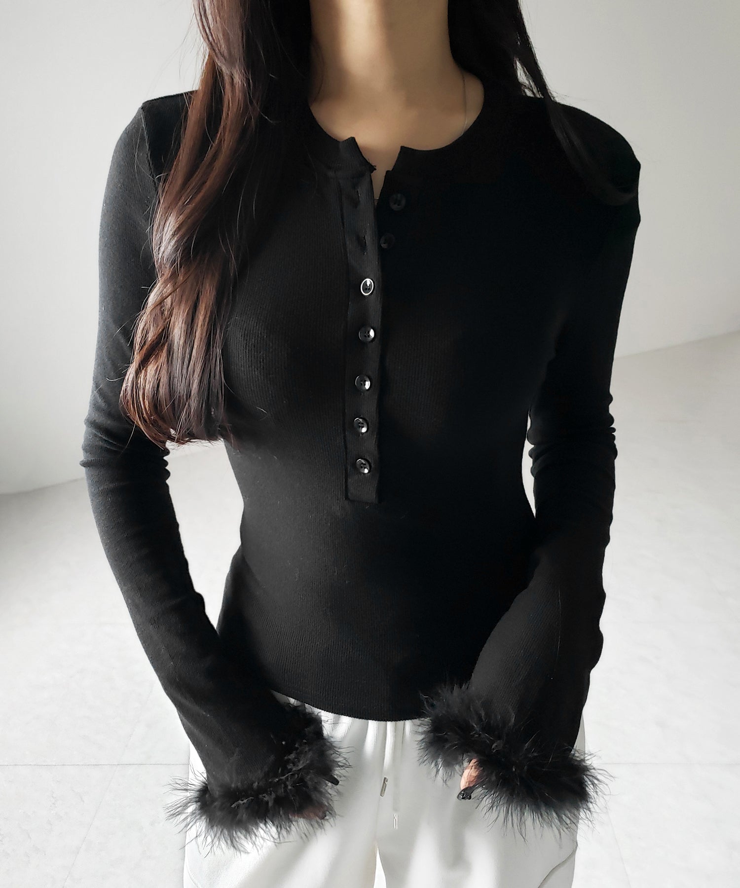 【 2color 】ファースリーブヘンリーネックリブトップス / fur sleeve henley neck lib tops