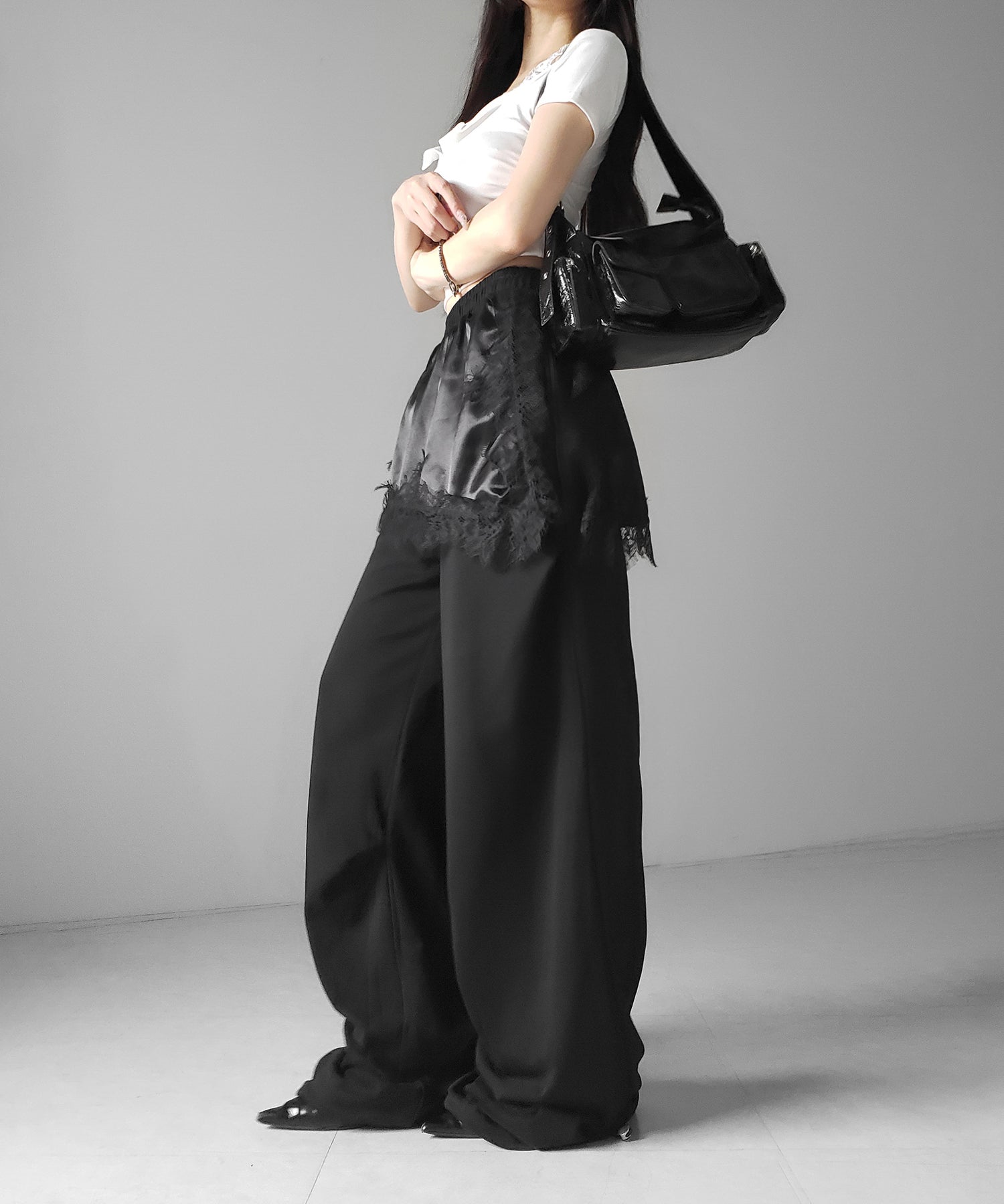 レースドッキングレイヤードスウェットワイドパンツ / lace docking layered sweat wide pants