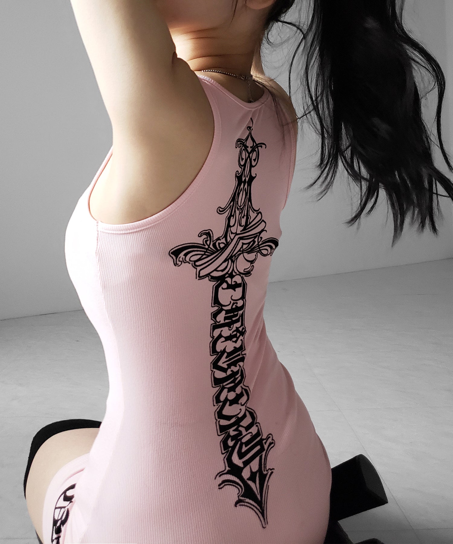 【 新色ピンク追加!】グランジロゴバッククロスタンクトップミニワンピ / grunge logo back cross tanktop mini onepiece