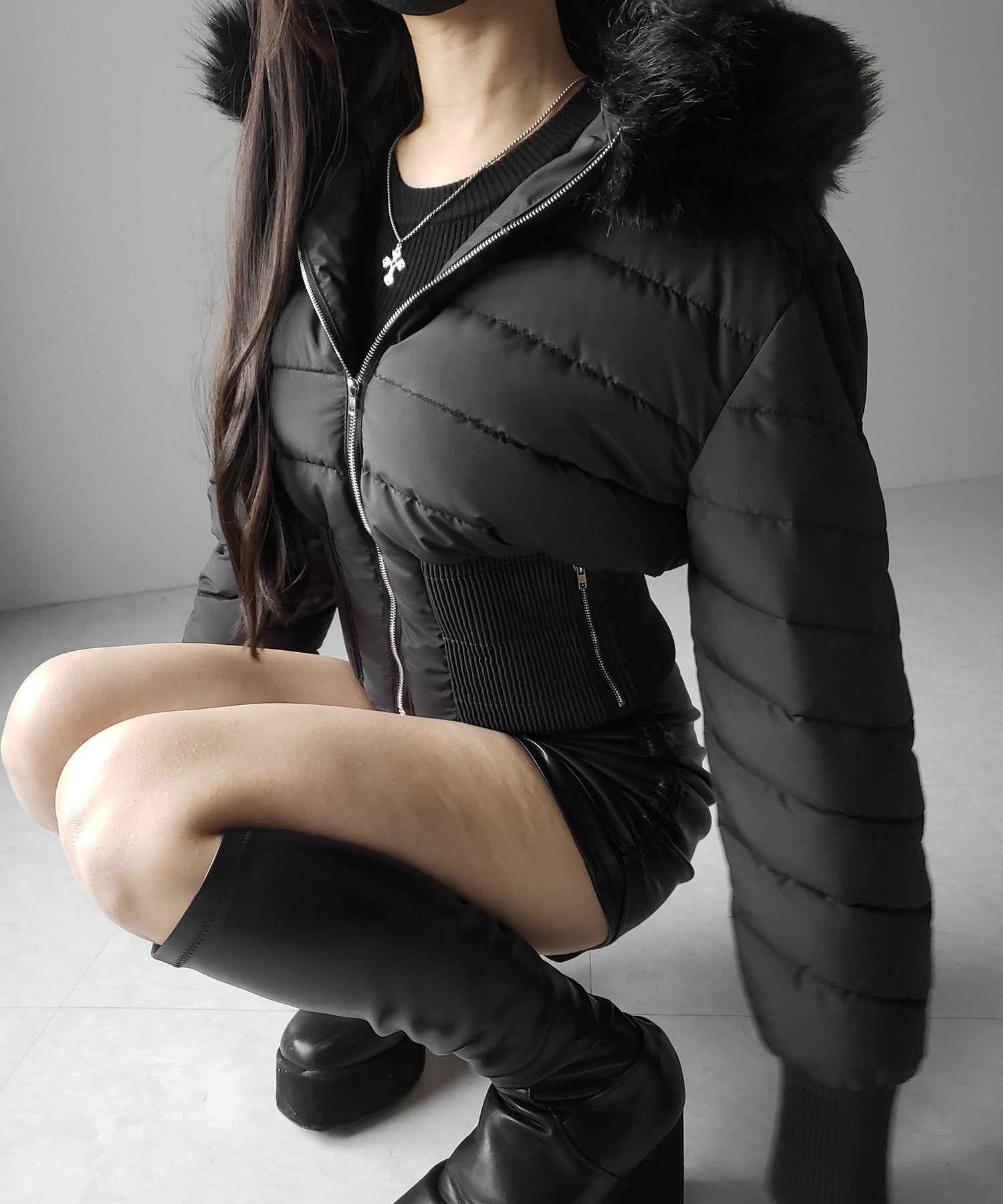 ウエストマークファーフードレディフェイクダウンジャケット / waist mark fur hooded lady fake down jacket
