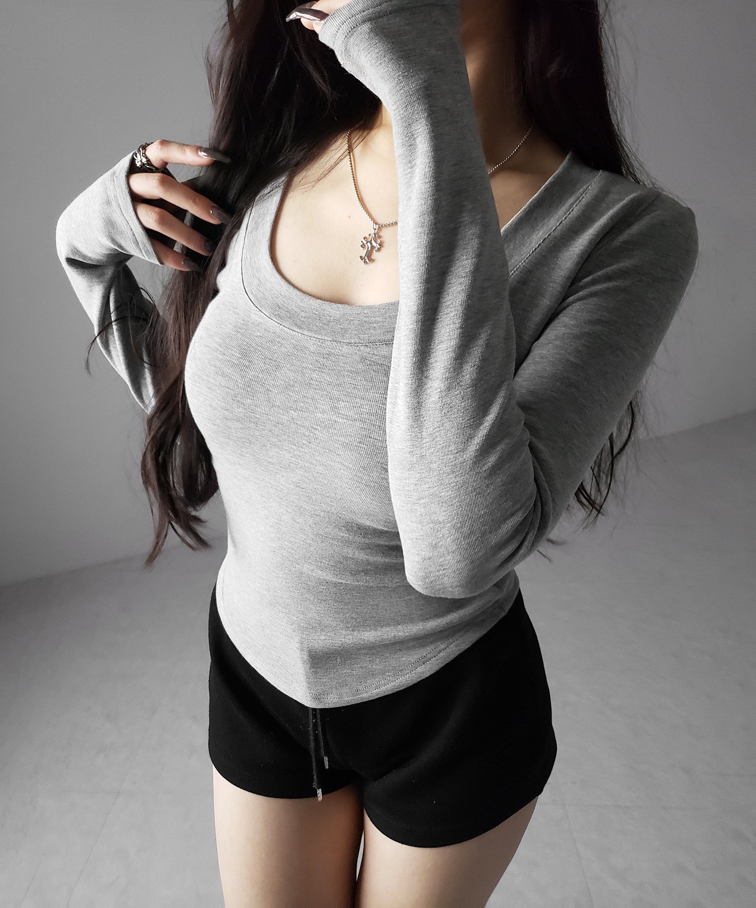 UネックスーパーフィットスリムロンT / U-neck super fit slim long sleeve T-Shirt