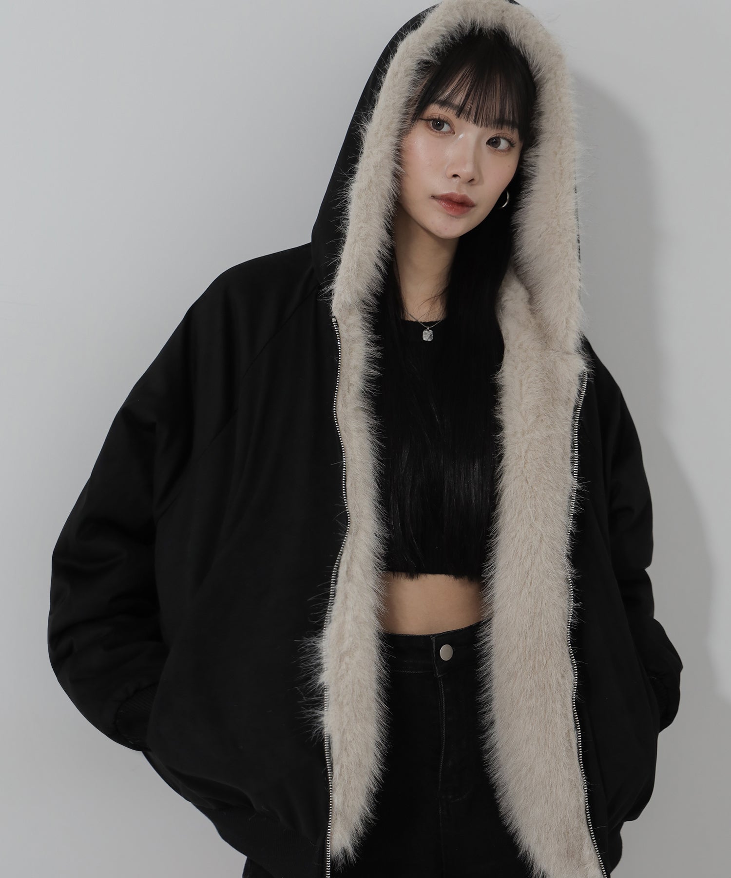 【 リバーシブル2WAY】ビッグフーディボリュームフェイクファーブルゾン / Reversible big hoodie volume fake fur blouson