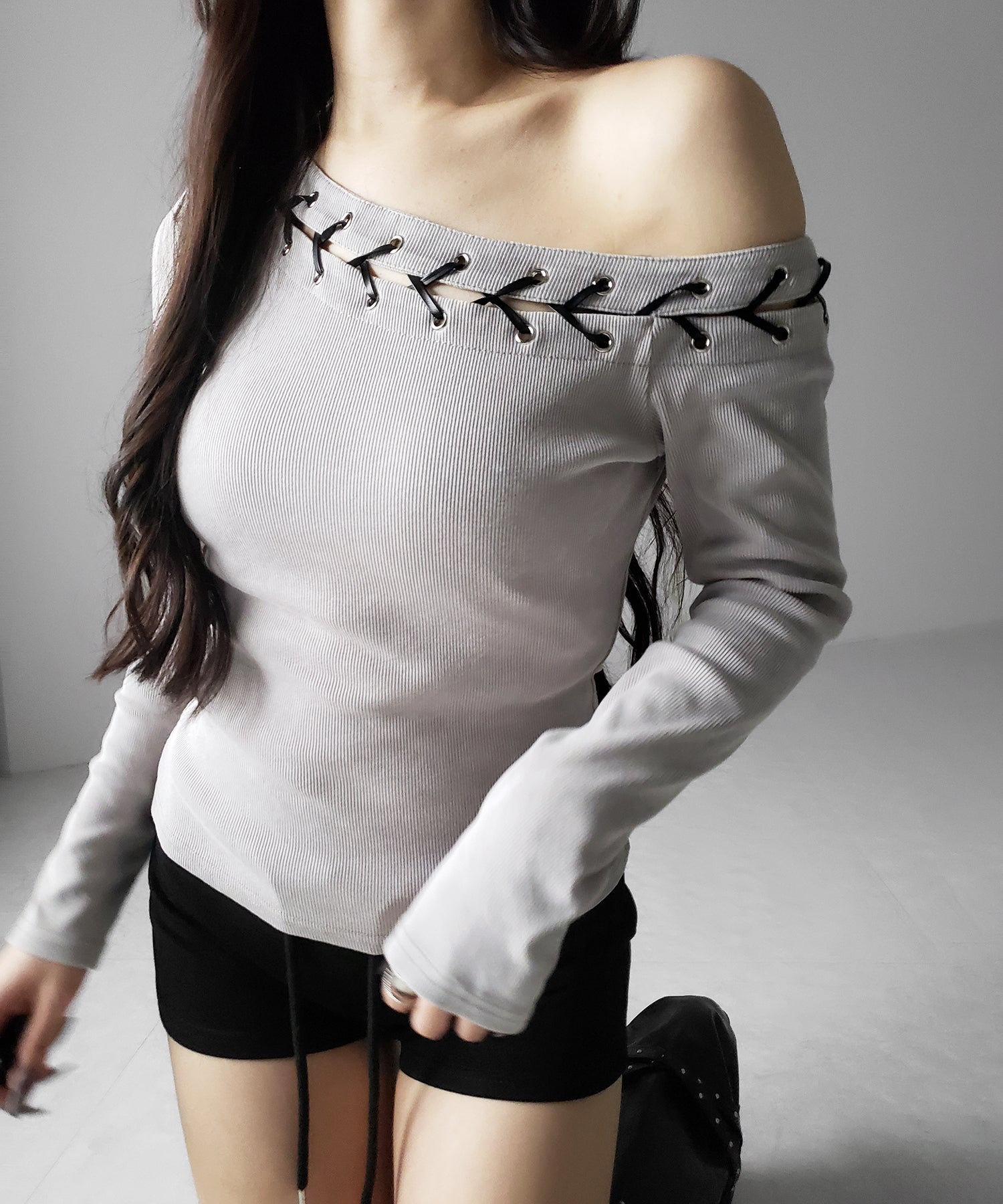 ヴィンテージカットアウトレースアップワンショルリブトップス / vintage cutout laceup one shoulder lib tops