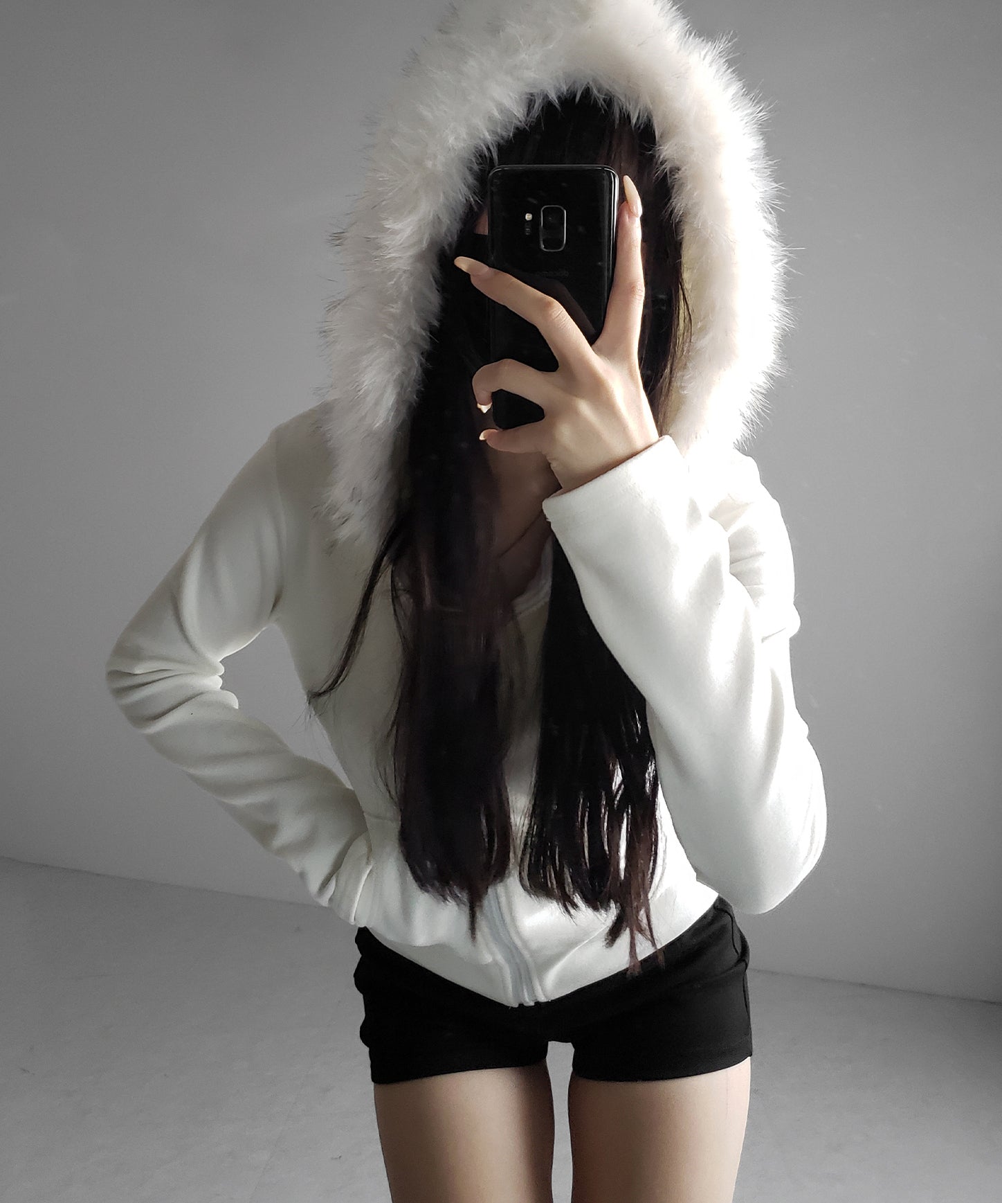 フェイクファーフーディジップアップパーカー / fake fur hooded zipup hoodie