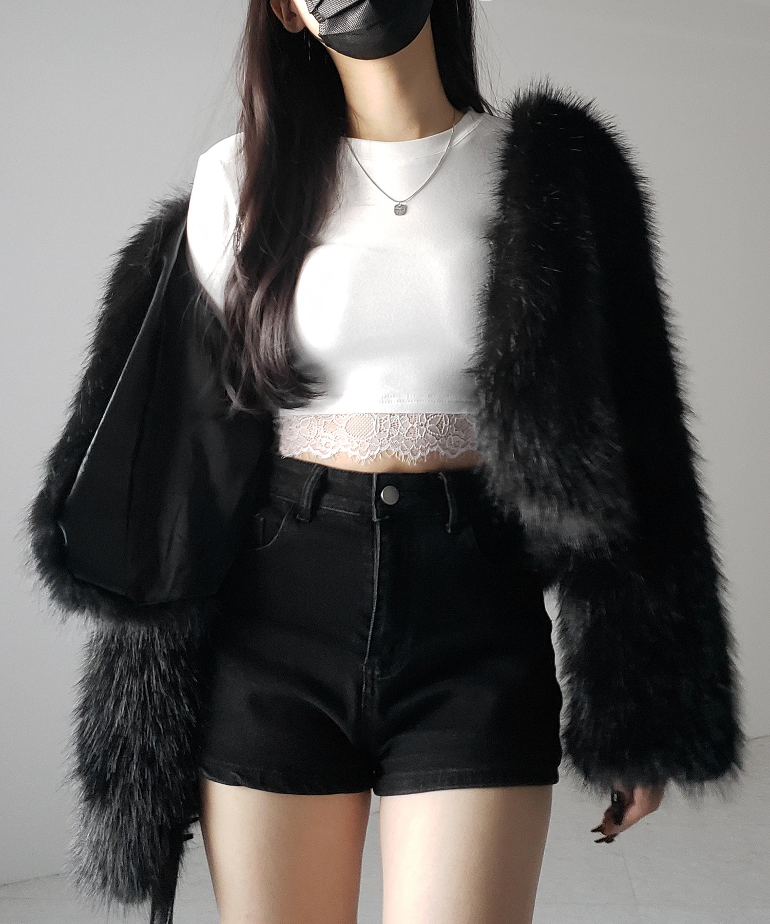 【 裏起毛 】裾レースドッキングショートTシャツ / hem lace docking short Tee
