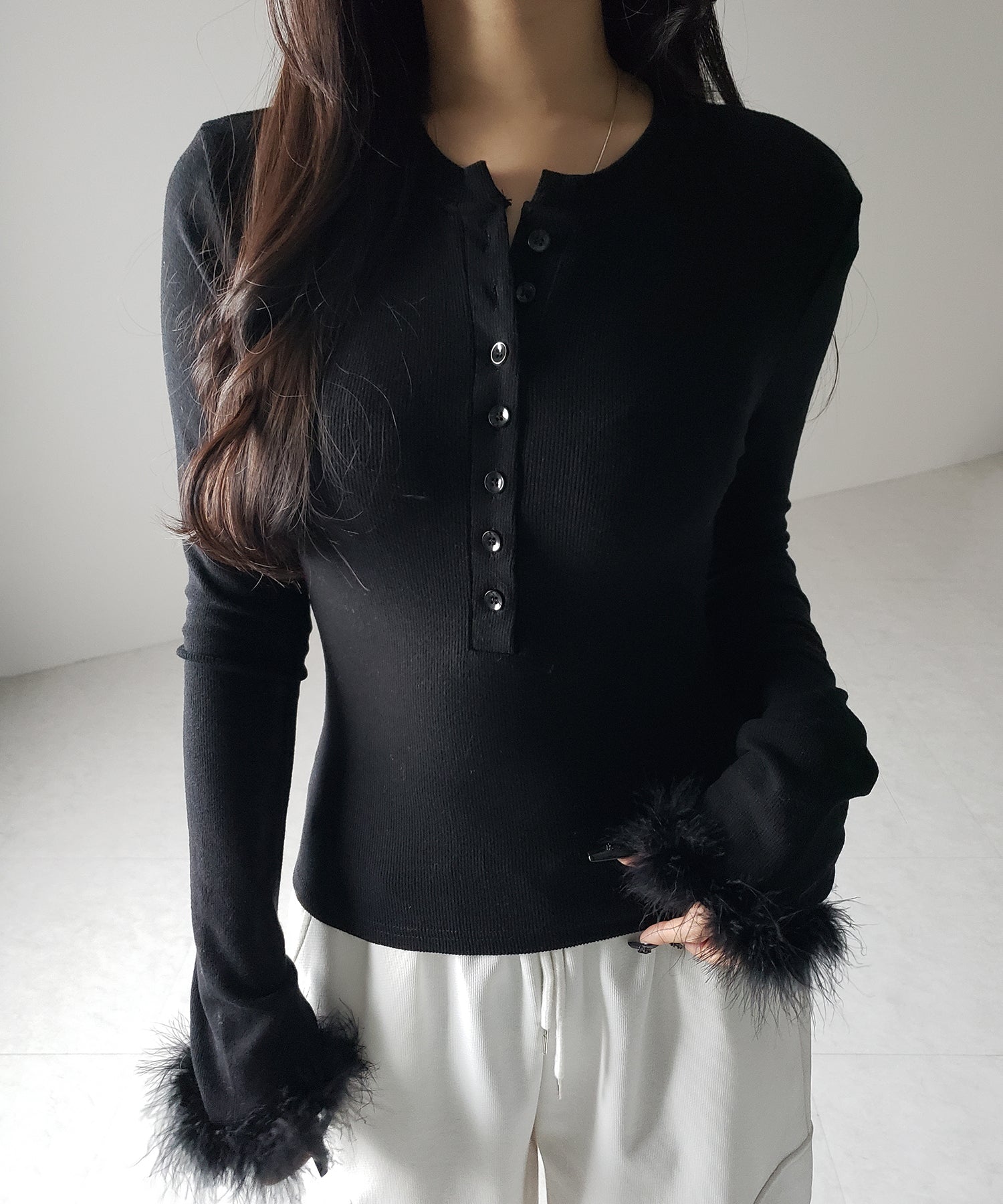 【 2color 】ファースリーブヘンリーネックリブトップス / fur sleeve henley neck lib tops