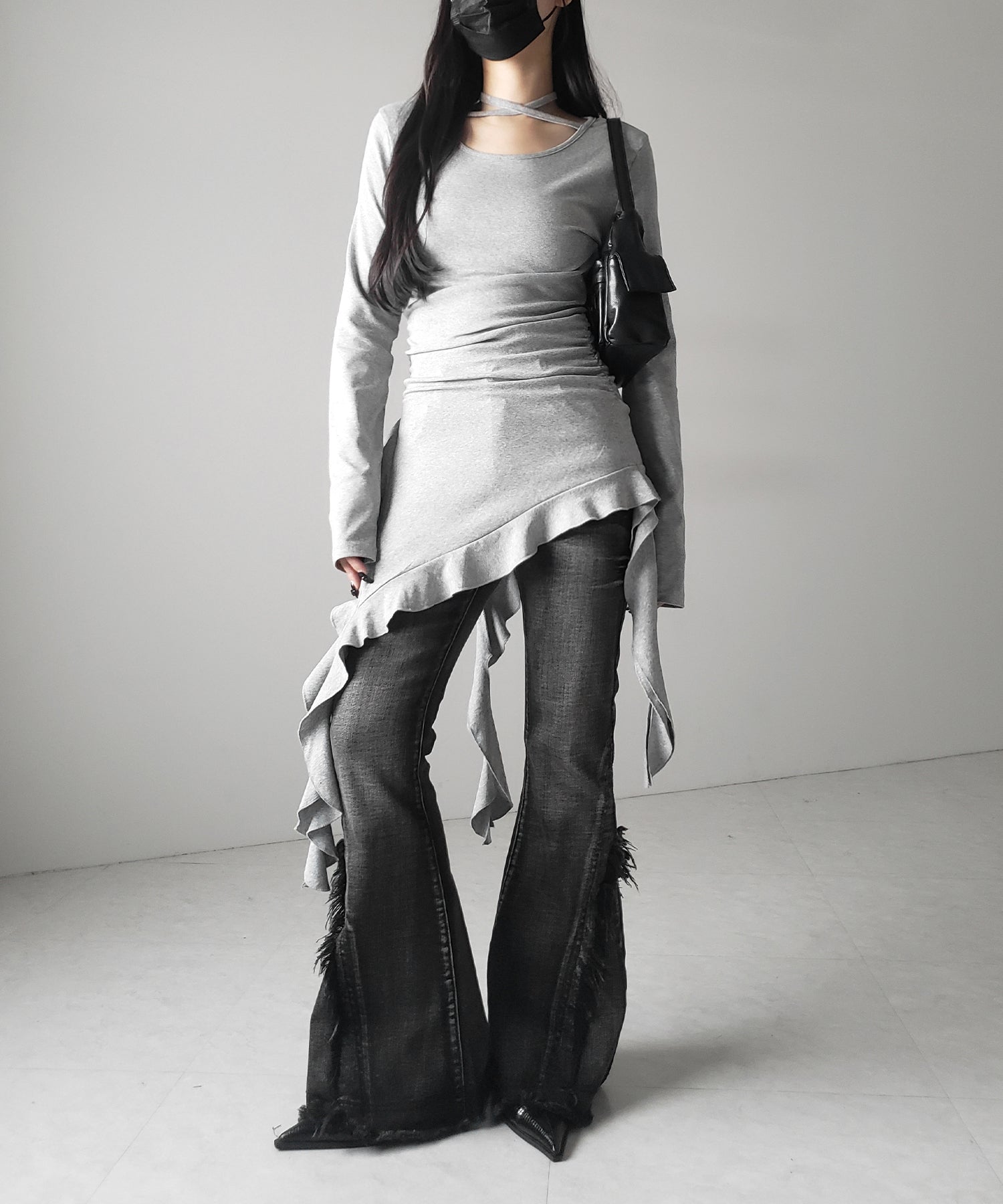 クロスチョーカーアシンメトリーラッフルフリルトップス / cross choker asymmetry ruffle frill tops