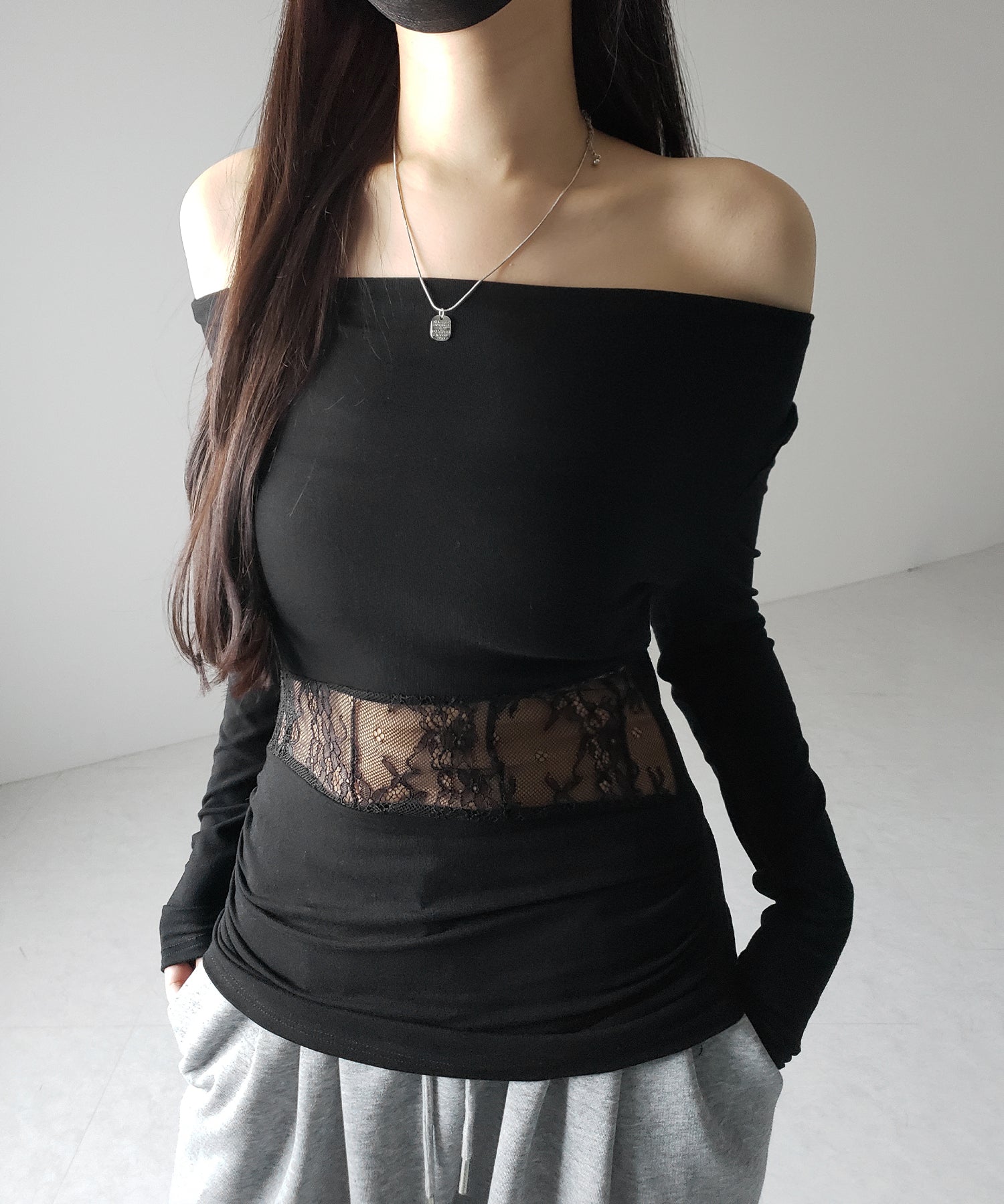 【 2color 】ウエストレースカットアウトオフショルトップス / waist lace cutout offshoulder tops
