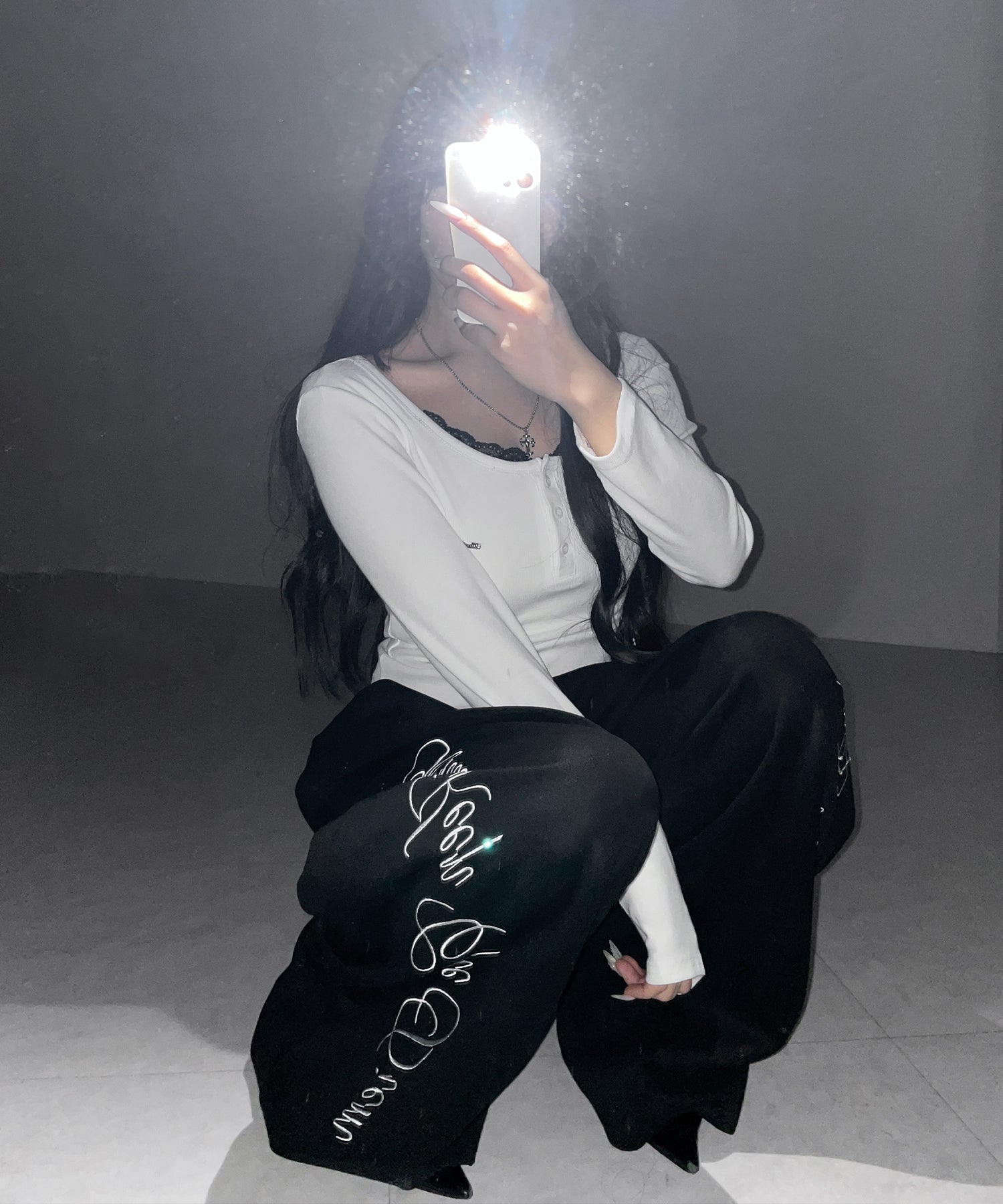 ヘンリーネックロゴプレートレースリブトップス / henley neck logo plate lace ribbed tops