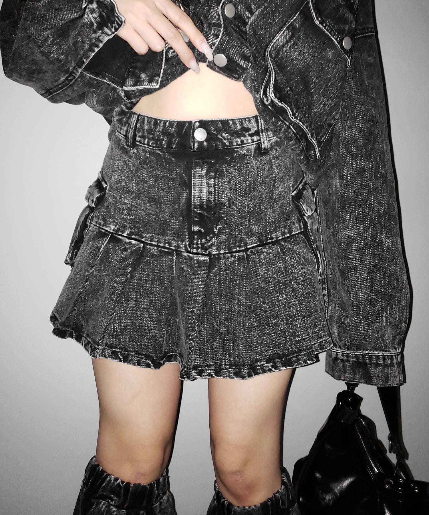 【 セットアップ着用可能 】ヴィンテージケミカルブリーチプリーツデニムミニスカート / vintage bleached pleated denim mini skirt