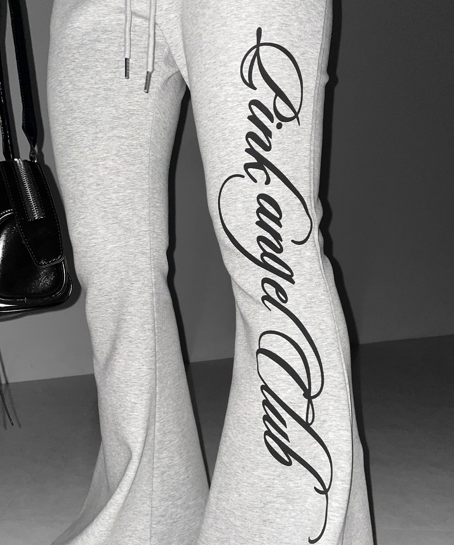 【 PINK ANGEL CLUB 】レタリングロゴスウェットフレアパンツ / PINK ANGEL CLUB lettering logo sweat flare pants