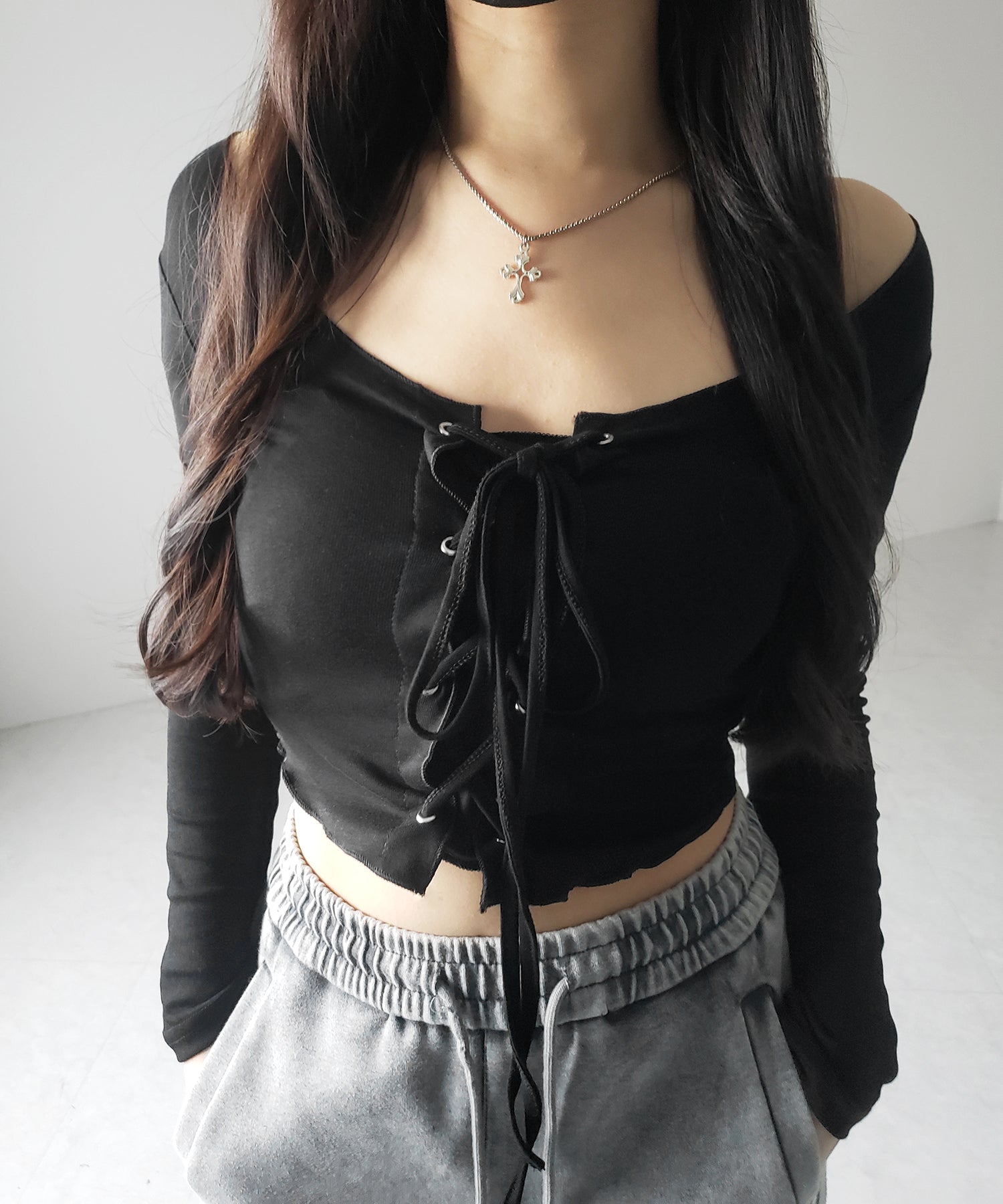 【 3color 】レースアップフロントリボンショートスリムトップス / lace up front ribbon short slim tops
