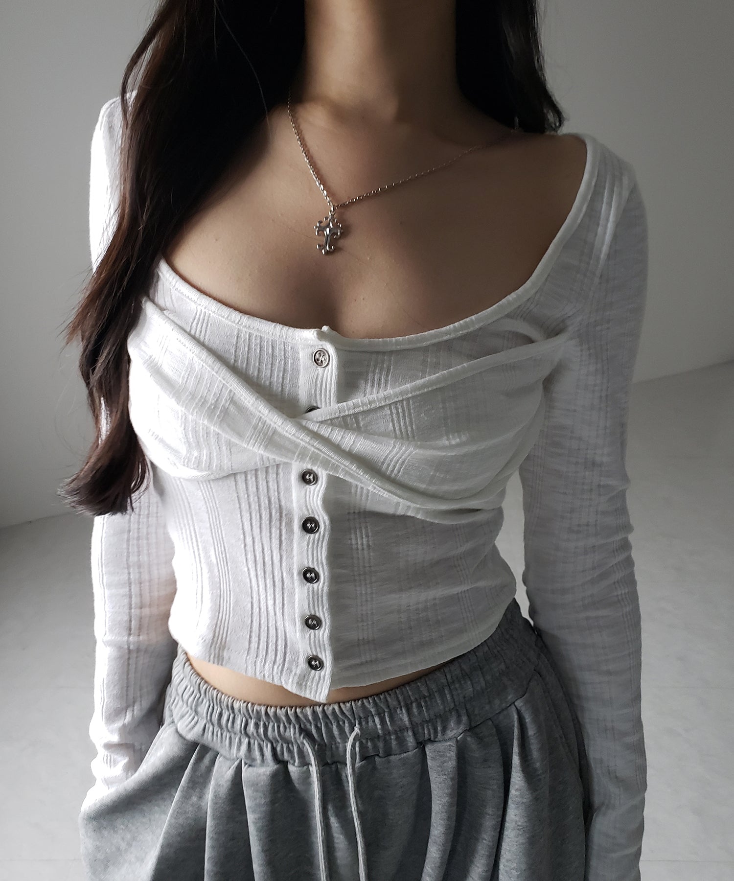 【 3color 】フロントボタンオープンネックリブカットソートップス / front button open neck ribbed cutsew tops