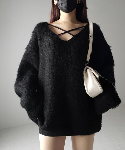 クロスストラップカットアウトルーズシャギーニット