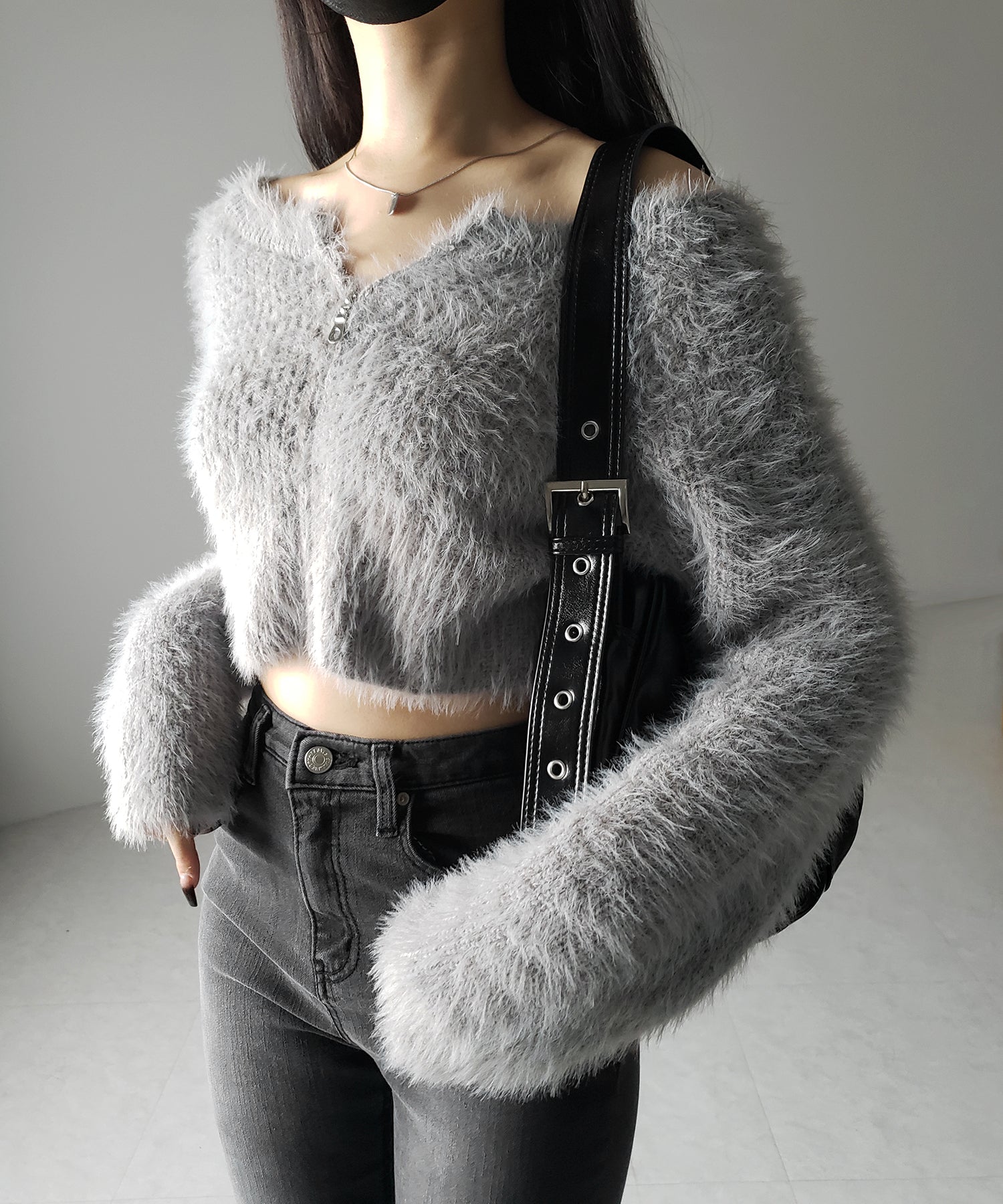 フロントジップショートシャギーニットカーディガン / front zip short shaggy knit cardigan