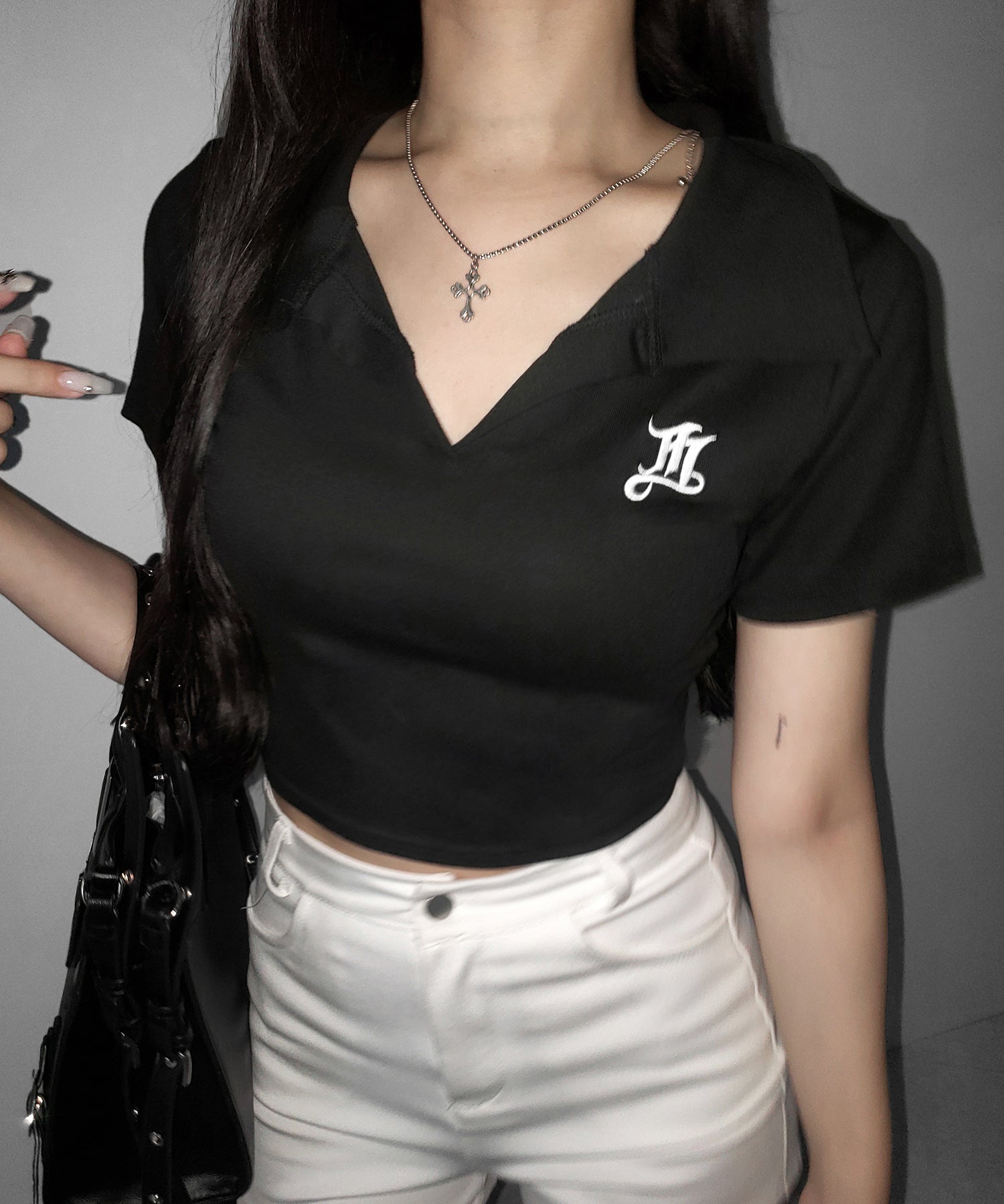 M LOGO スキッパーショート半袖Tシャツ / M LOGO skipper neck short sleeve T-shirt