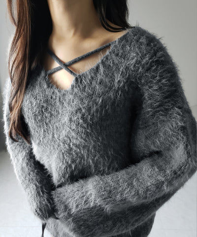 クロスストラップカットアウトルーズシャギーニット