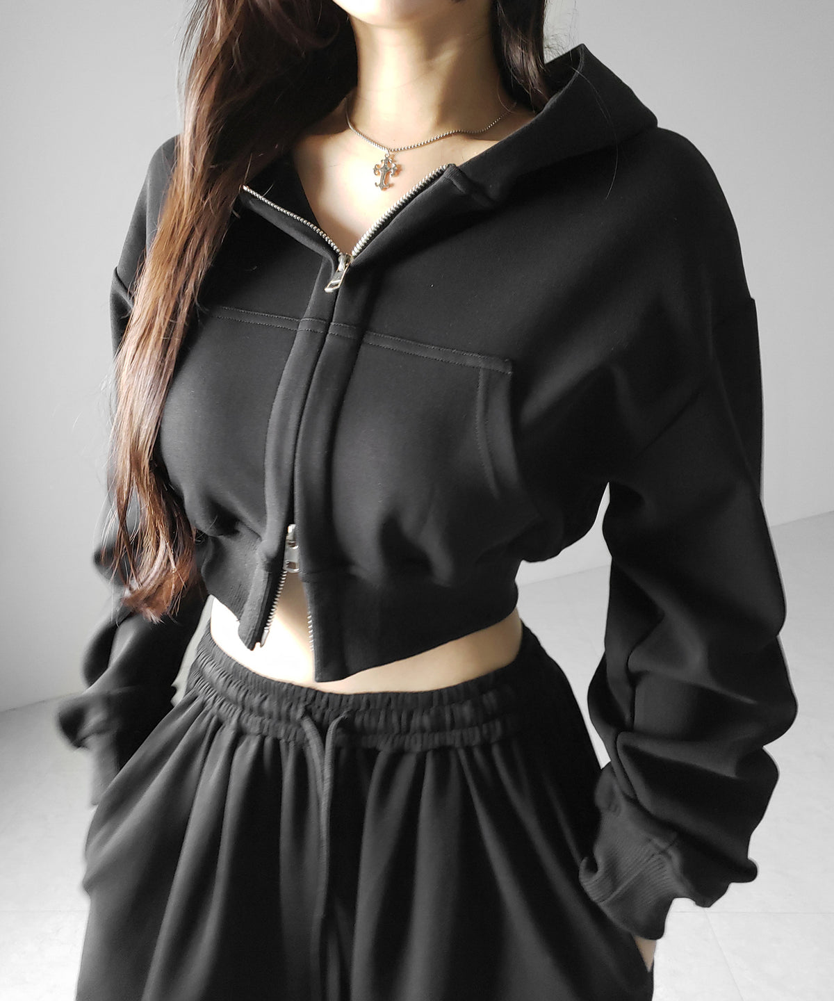 【 セットアップ 】ダブルジップショートパーカー + タックワイドスウェットパンツ SET / double zip short hoodie + tuck wide sweat pants SET
