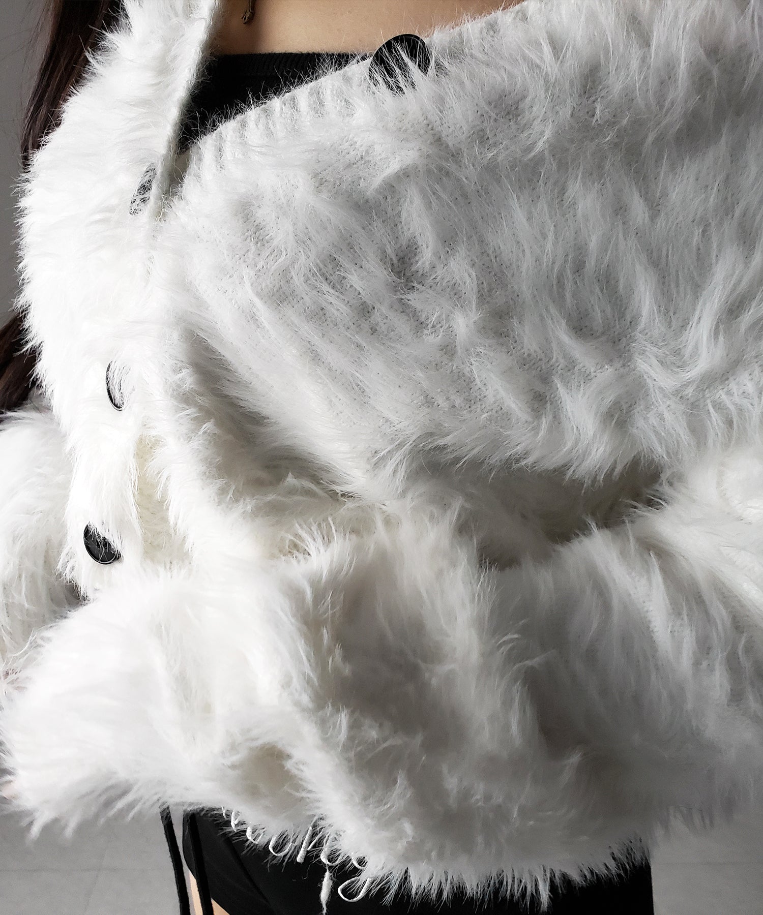 ブラックボタンショートシャギーニットカーディガン / black button short shaggy knit cardigan