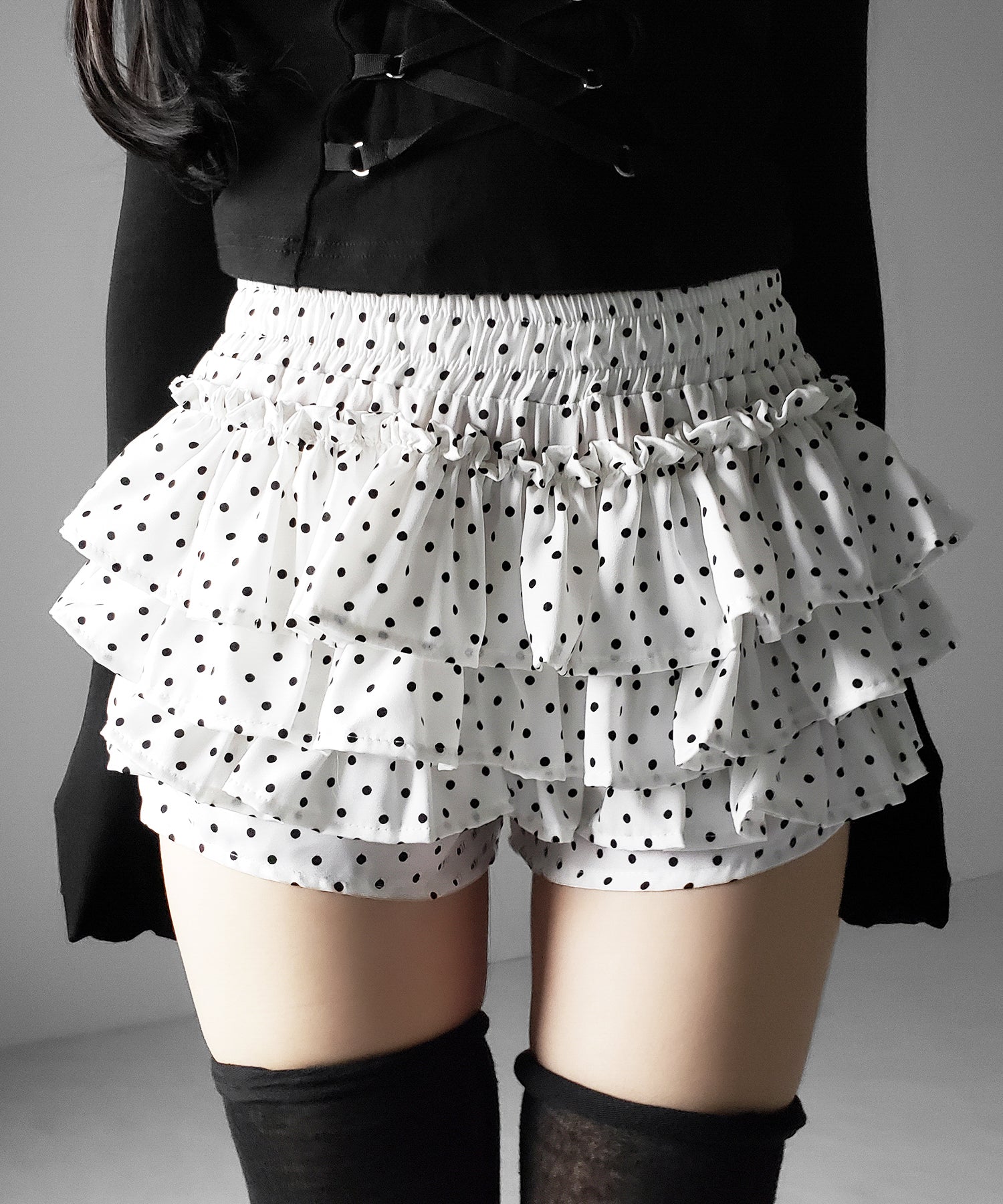ティアードフリルドットショートパンツ / tiered frill dot short pants