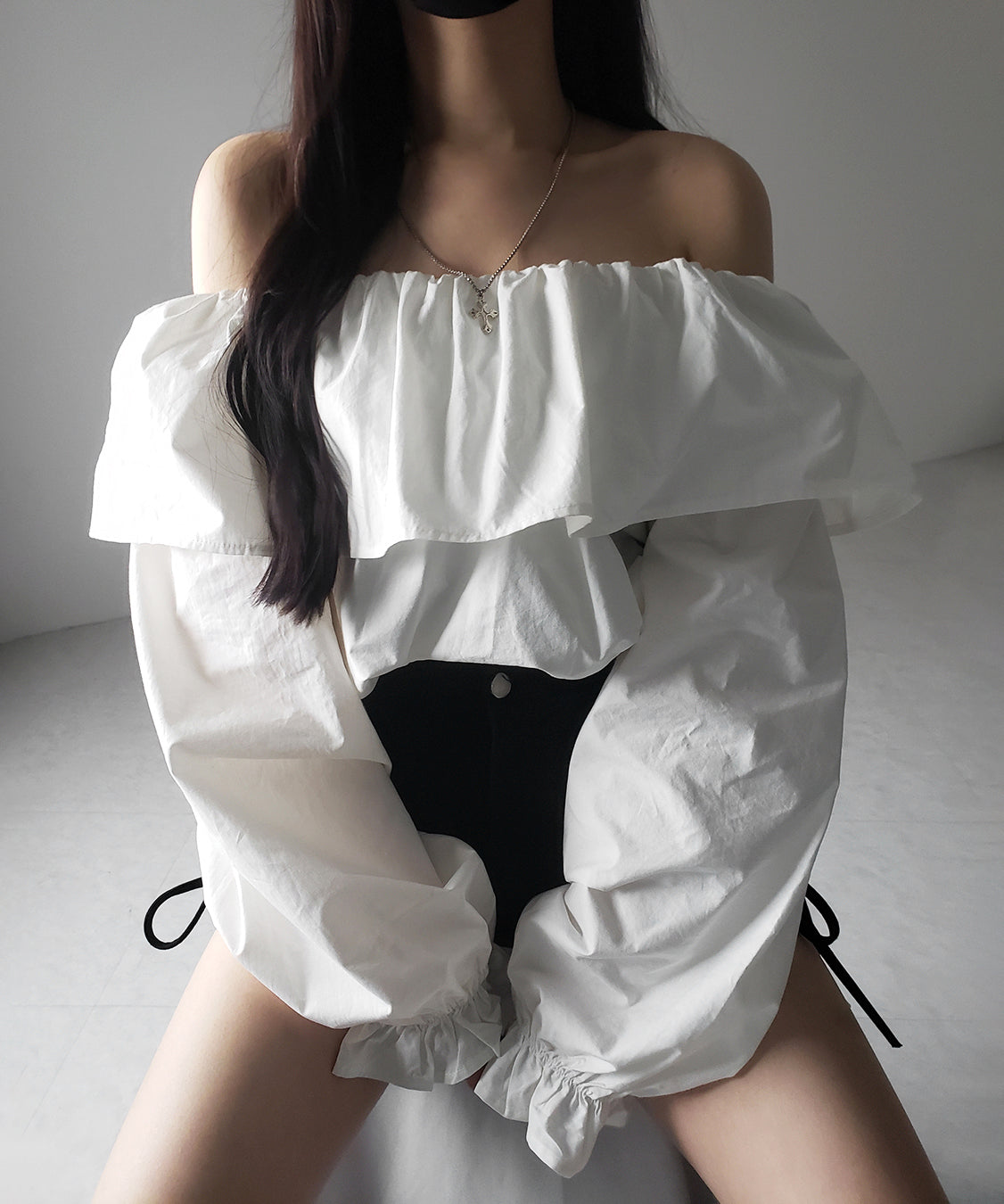 オフショルダーフリルショートブラウス /off shoulder frill short blouse