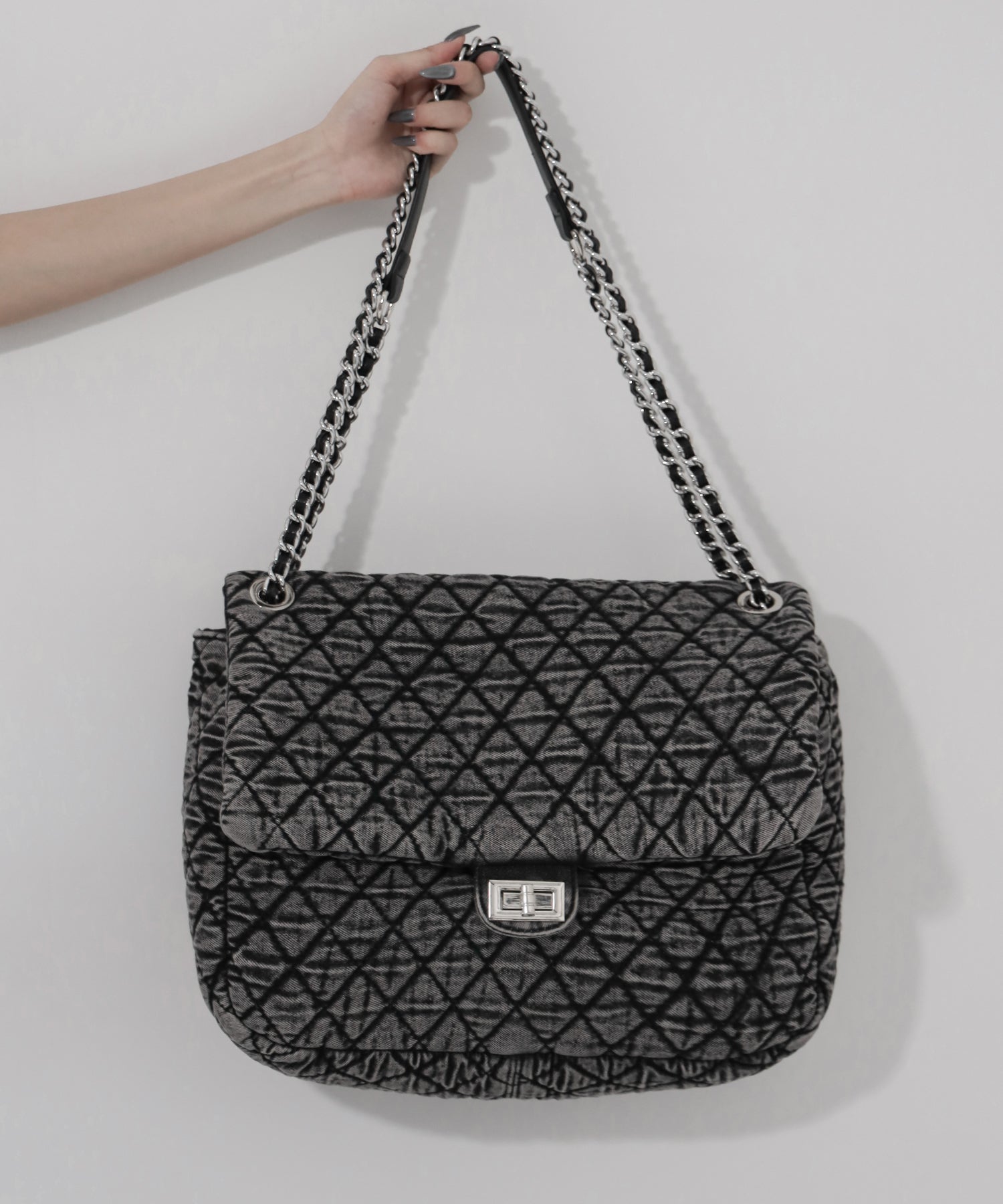 ヴィンテージブラックデニムキルティングショルダーバッグ / vintage black denim quilting shoulder bag