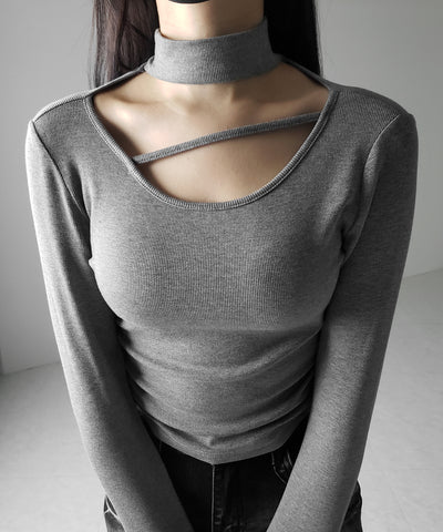 【 裏起毛 】チョーカーナナメストラップシャーリングトップス / choker naname strap shirring tops