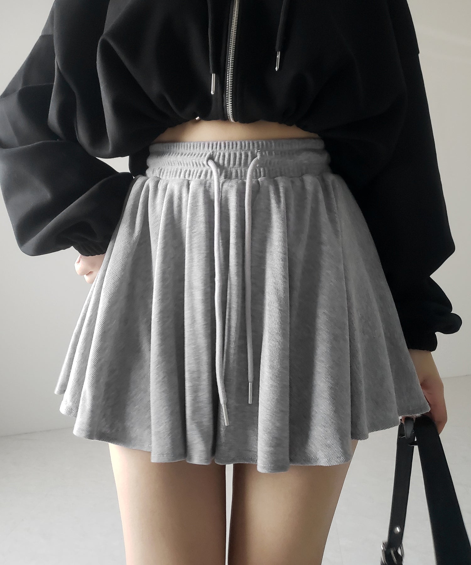 【インナーパンツ裏地付 】ハイウエストカットフレアミニスカート / High waist cut flare mini skirt