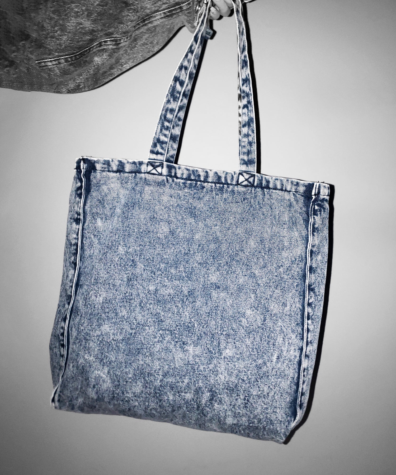 【 2color 】ヴィンテージケミカルブリーチビッグスクエアデニムトートバッグ / vintage chemical bleach big square denim tote bag