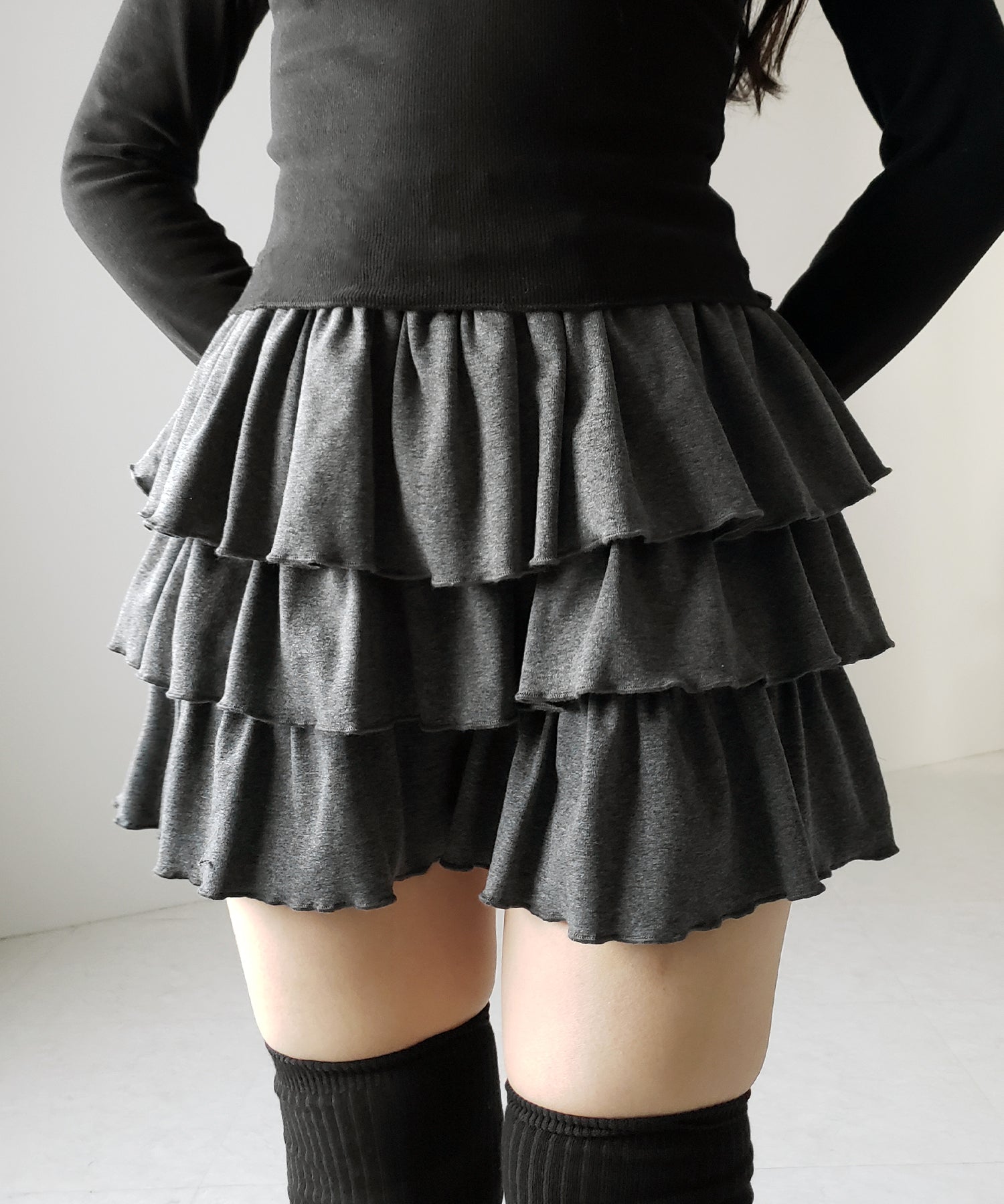 【 新色ピンク追加!4color 】3段フリルカットソーミニスカパン / 3 frill cutsew mini skirt pants