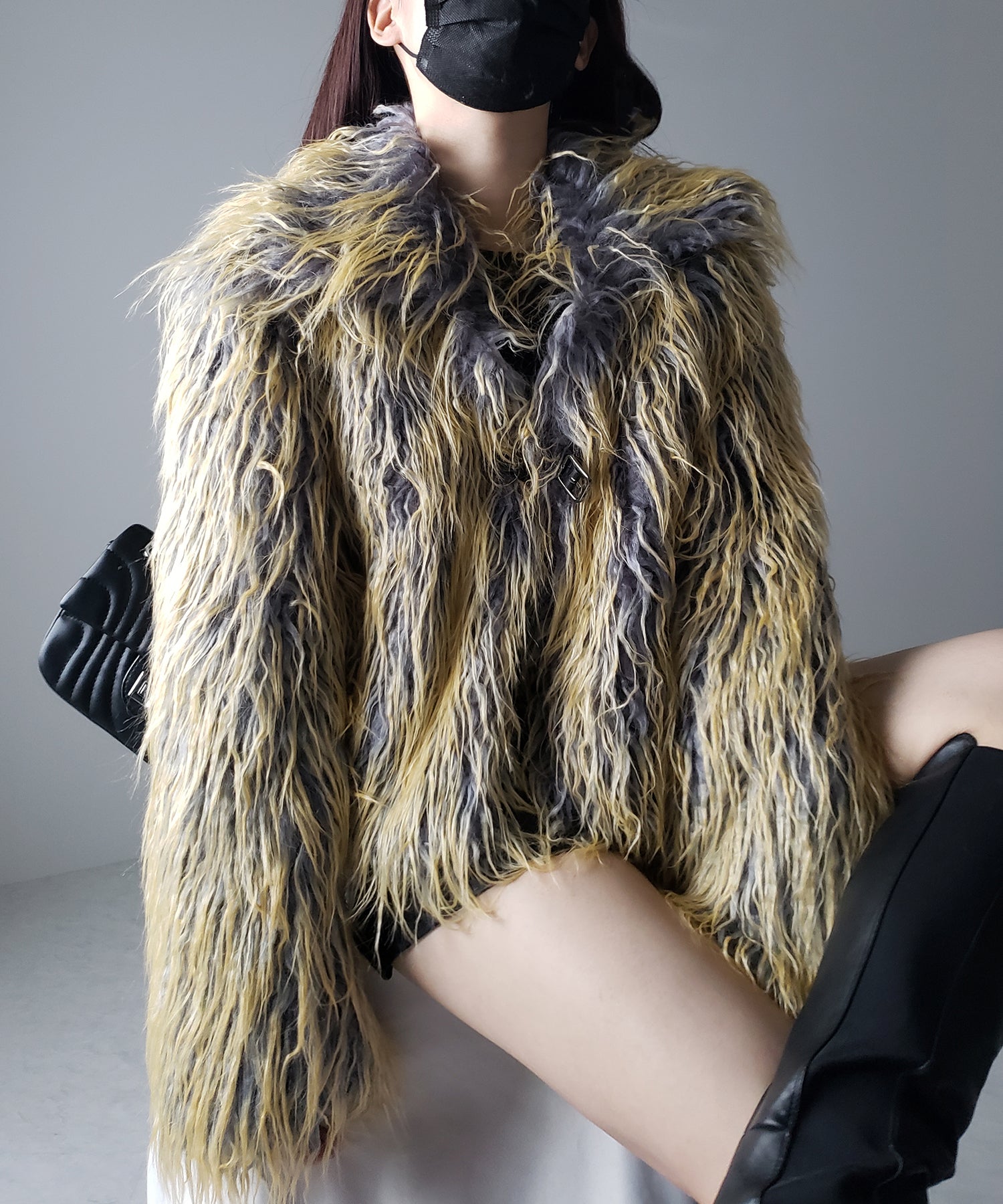 【 2color 】グラデーションシャギーファーモンスターボリュームコート/ gradation shaggy fur monster volume coat