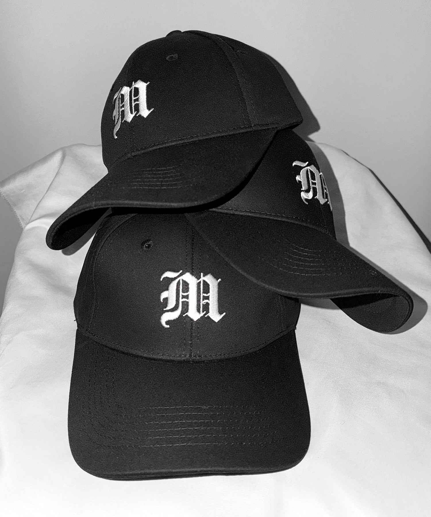 M LOGO embroidery CAP / M LOGO 刺繍キャップ