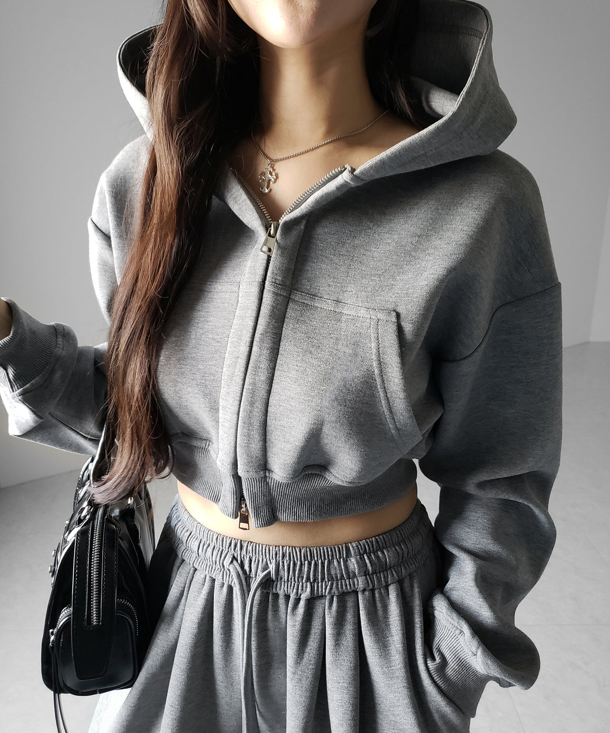 【 セットアップ 】ダブルジップショートパーカー + タックワイドスウェットパンツ SET / double zip short hoodie + tuck wide sweat pants SET