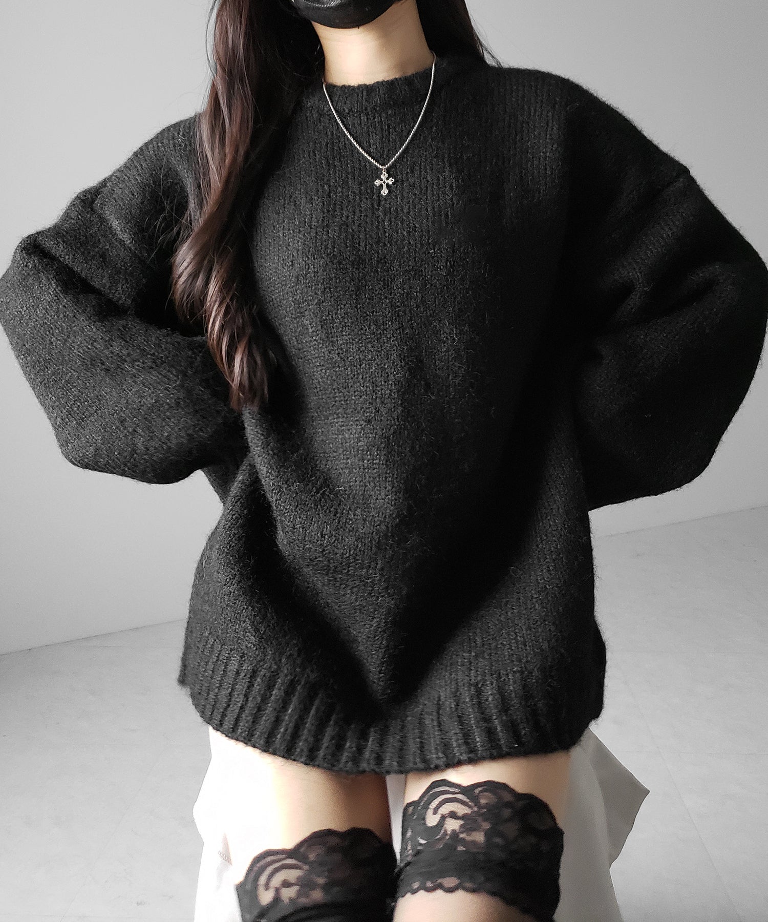 オーバーサイズフラッフィーニットプルオーバー / oversize fluffy knit pullover