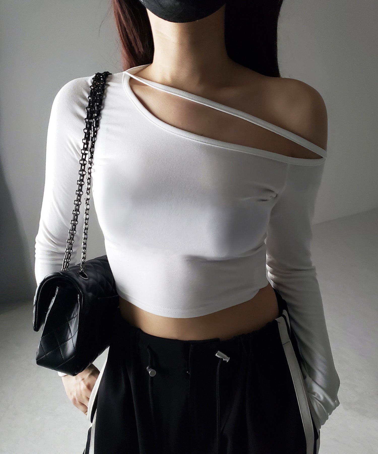 【 3color 】ストラップワンショルダーショートカットソートップス / strap one shoulder short cutsew tops