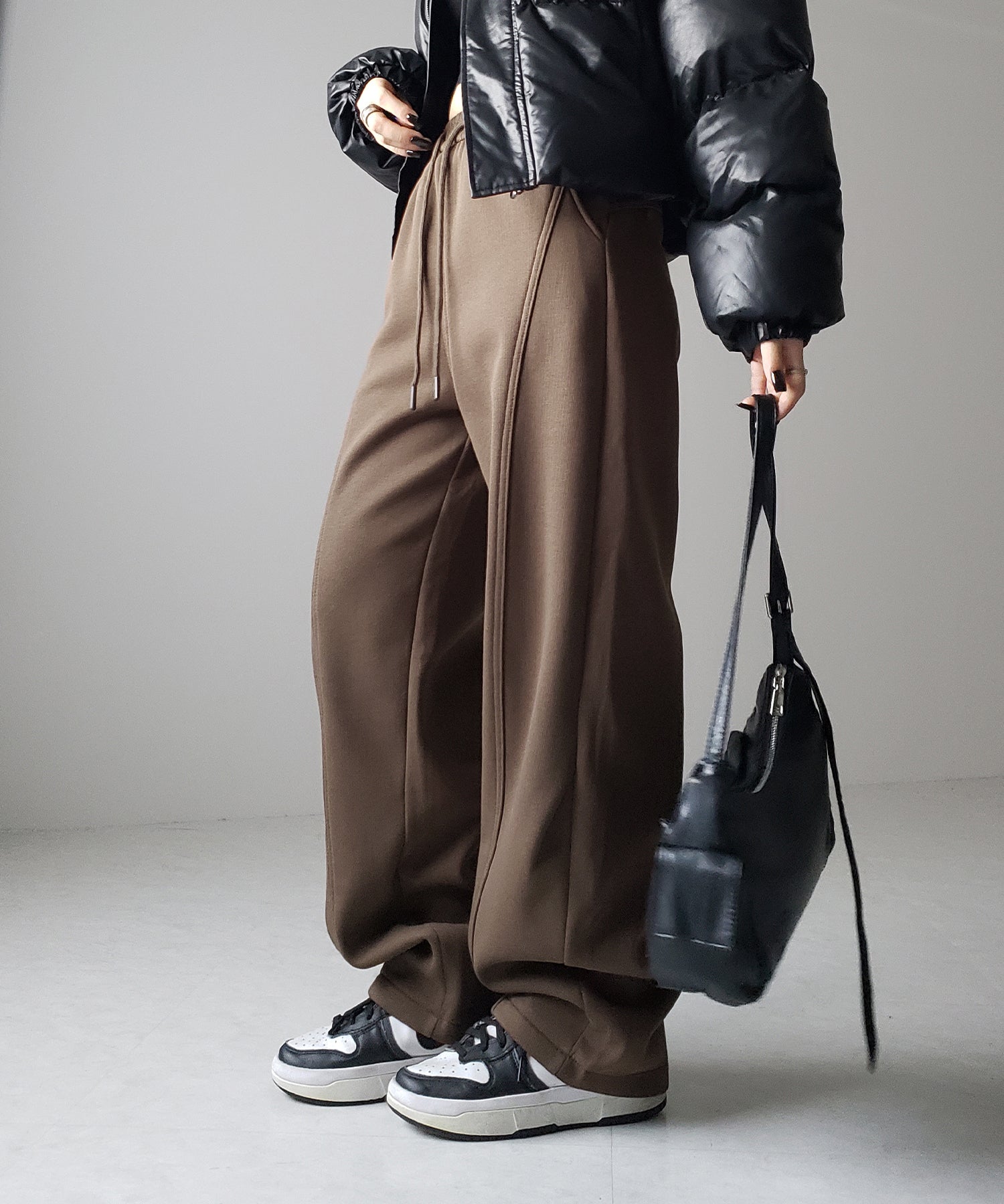 【 裏起毛 】カーブラインサイドタックワイドスウェットパンツ