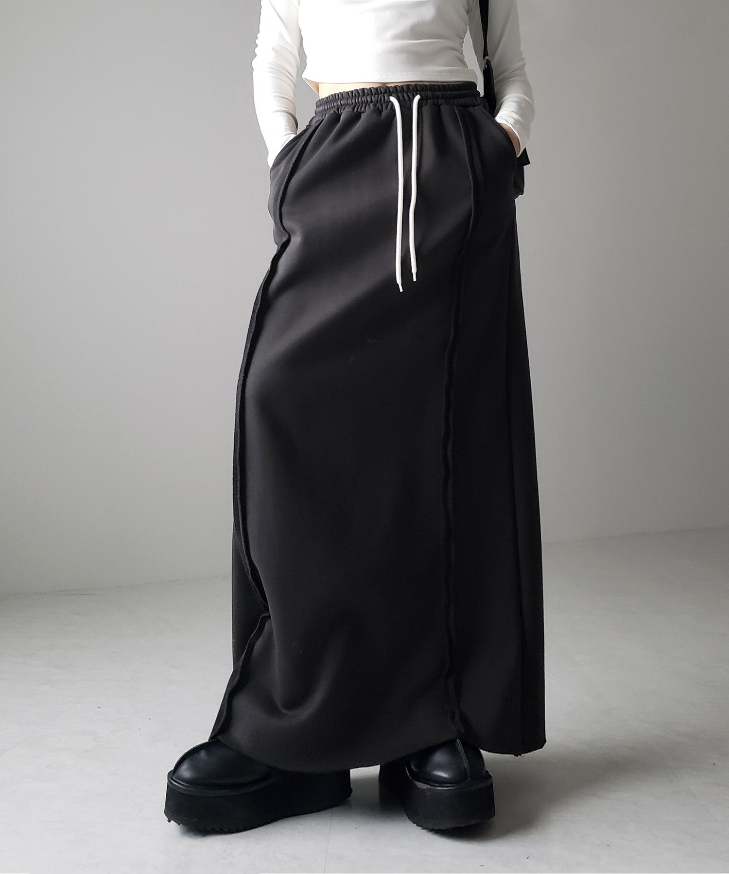 【 裏起毛 】バックスリット切替スウェットロングスカート